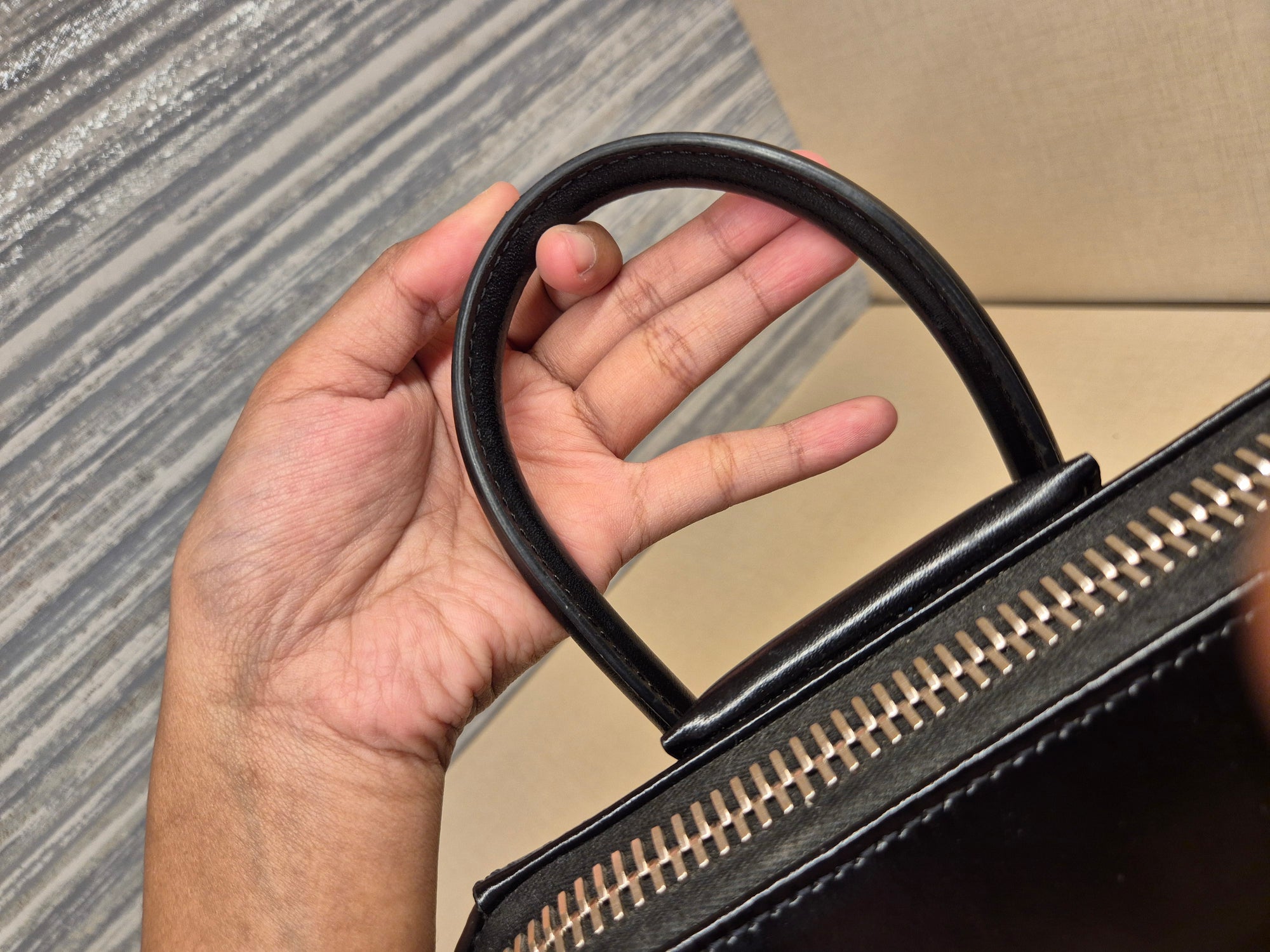 Givenchy Antigona Mini Smooth Leather Black
