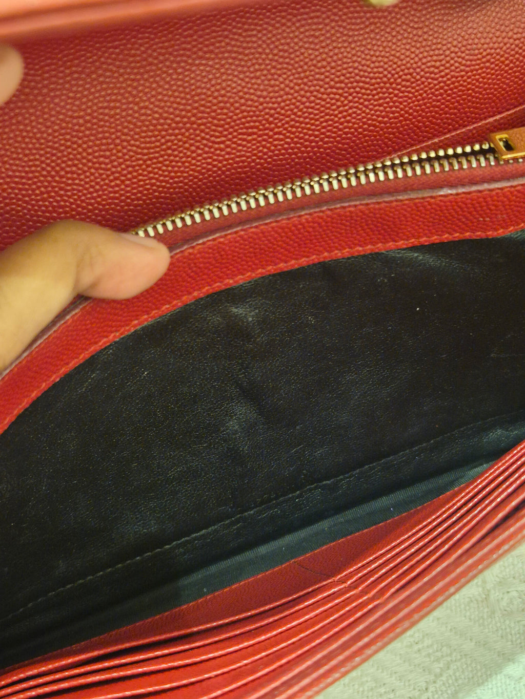 Saint Laurent Wallet On Chain 22