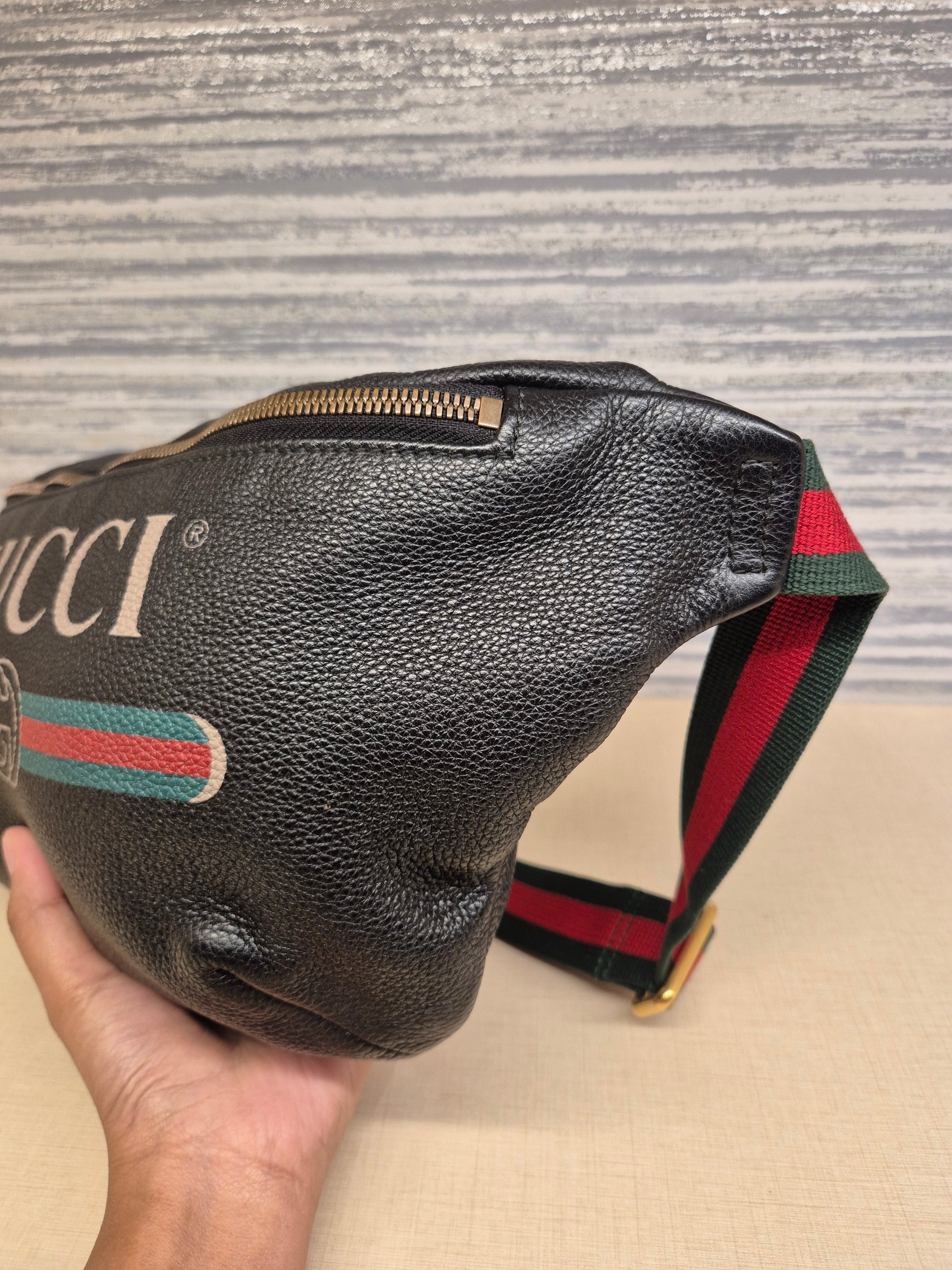 Gucci Bumbag Leather Black