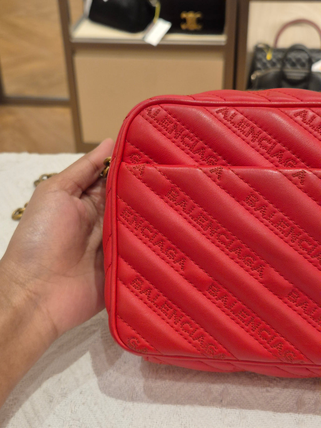 Balenciaga Blanket Reporter red