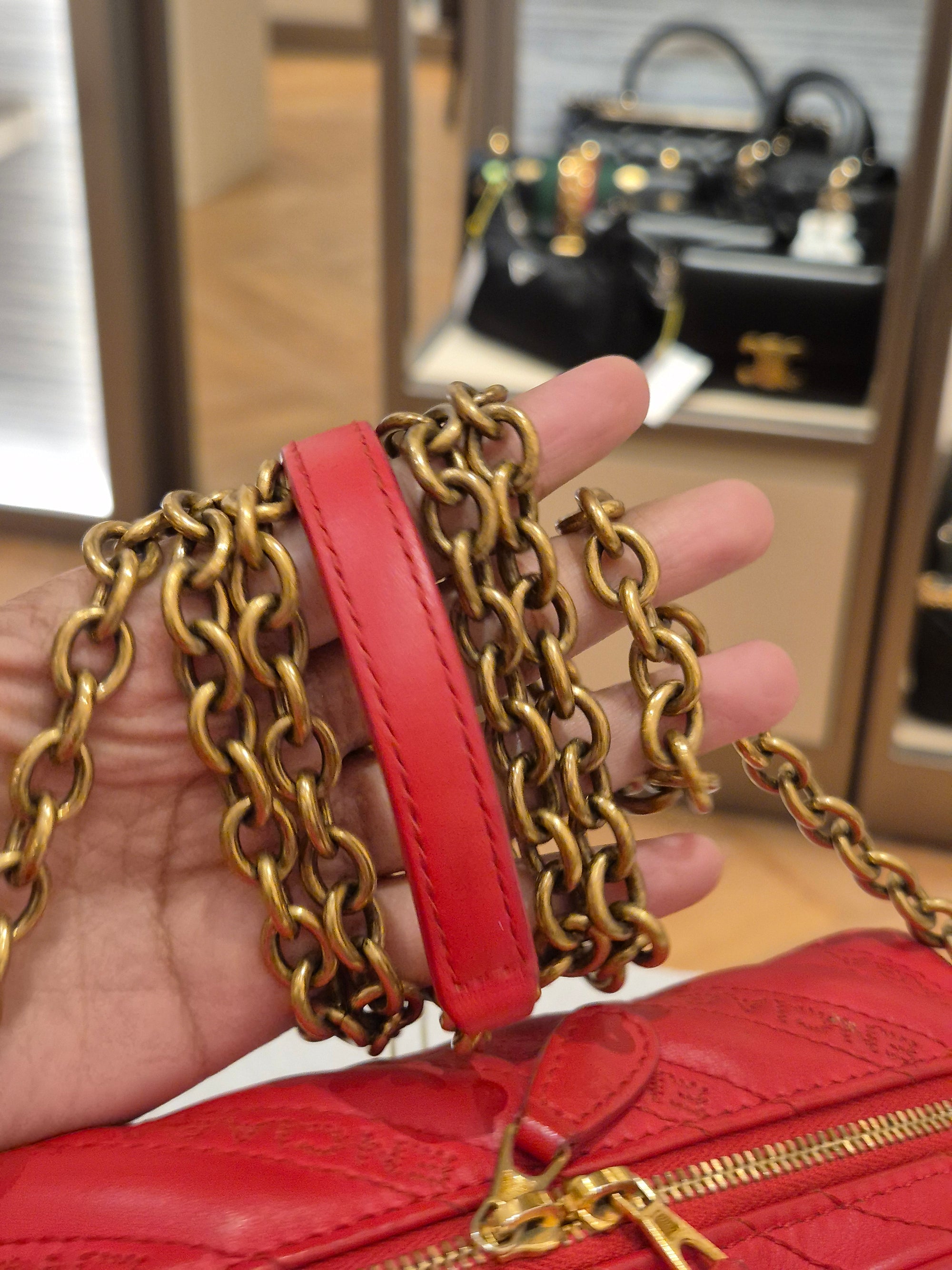 Balenciaga Blanket Reporter red