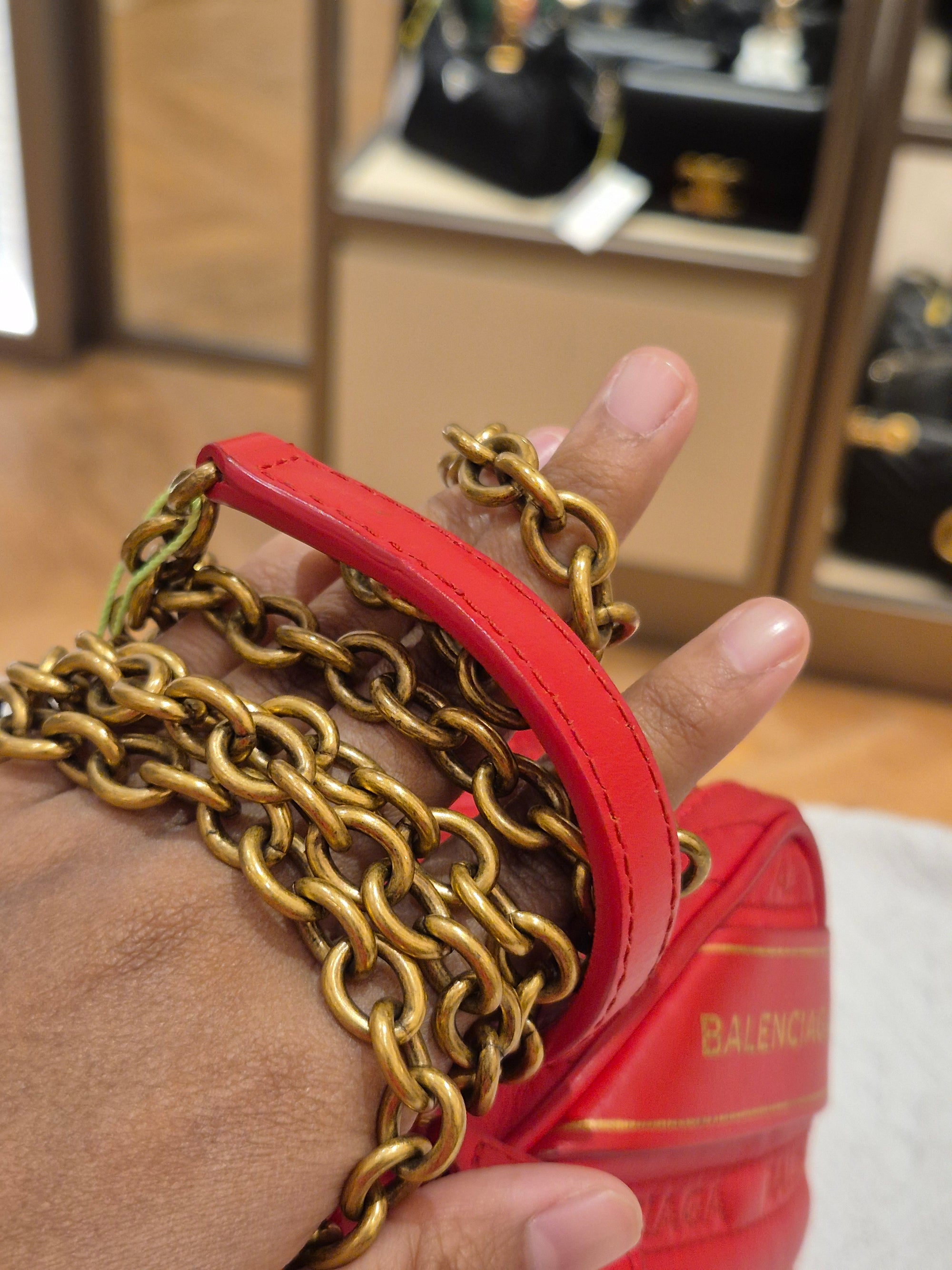 Balenciaga Blanket Reporter red