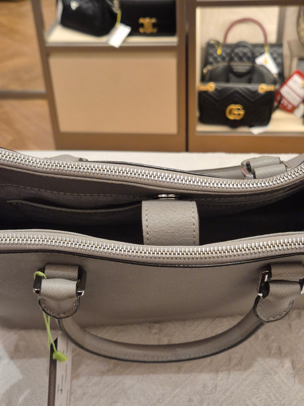 Michael Kors Sutton Medium