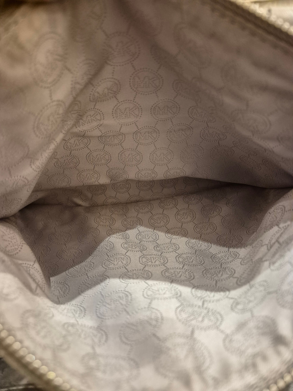 Michael Kors Sutton Medium