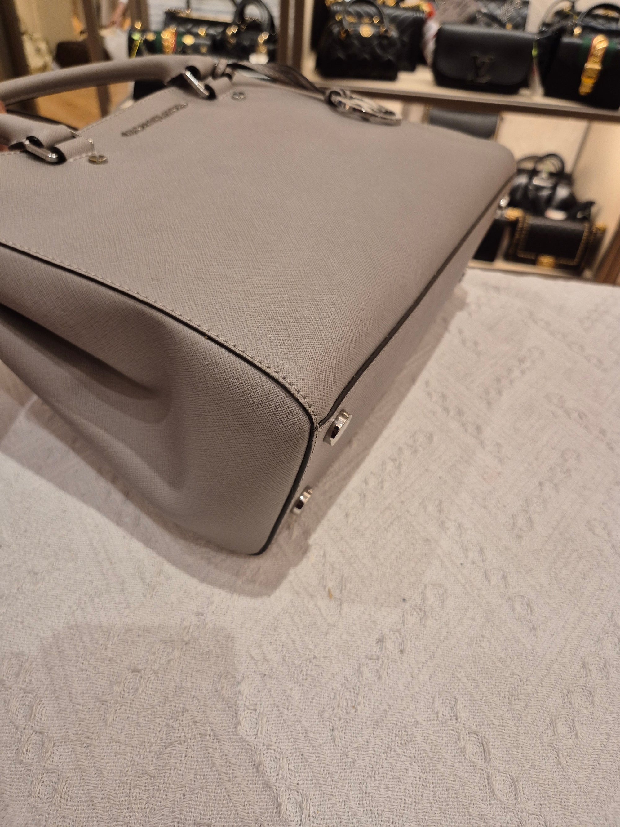 Michael Kors Sutton Medium