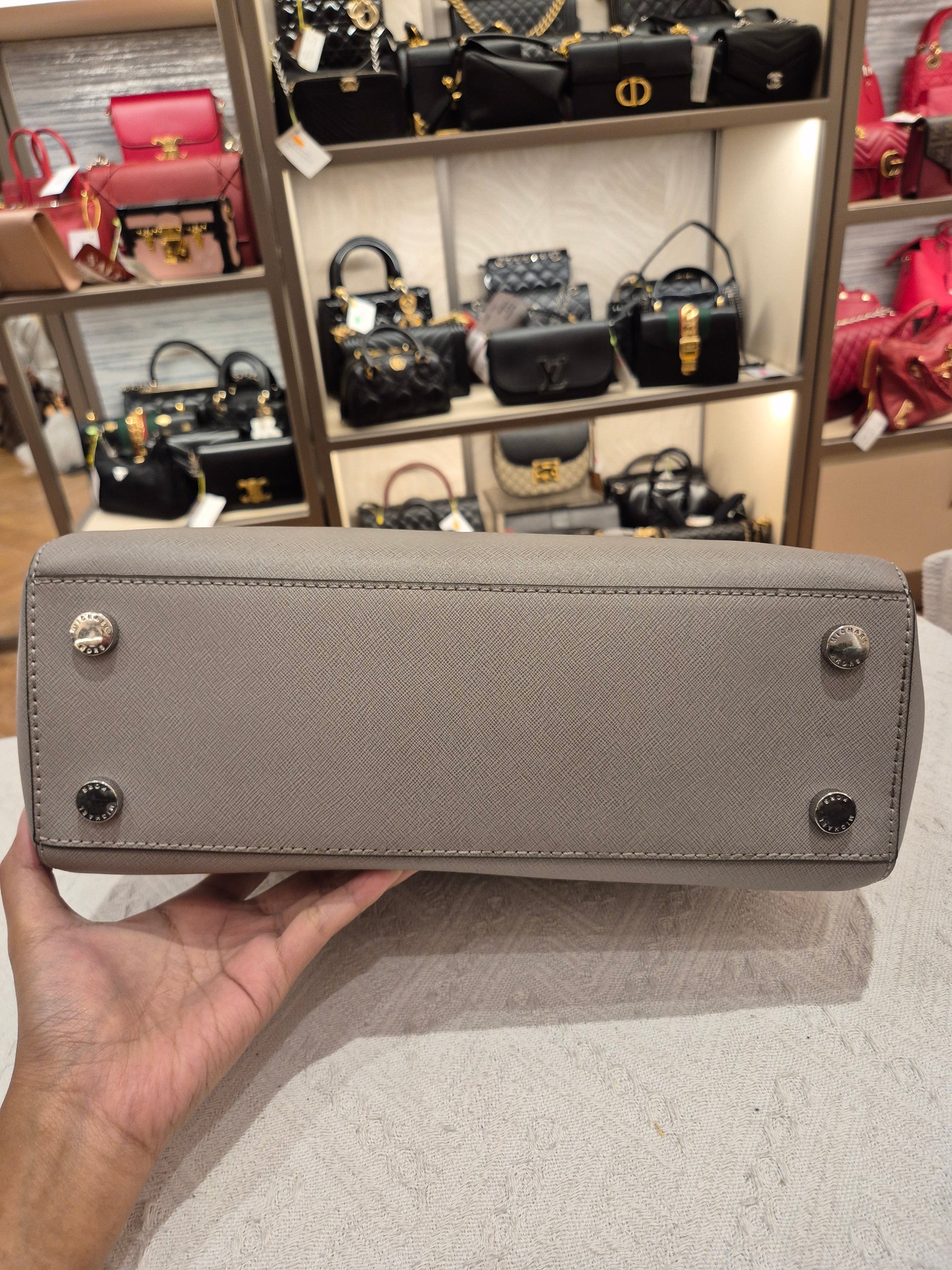 Michael Kors Sutton Medium