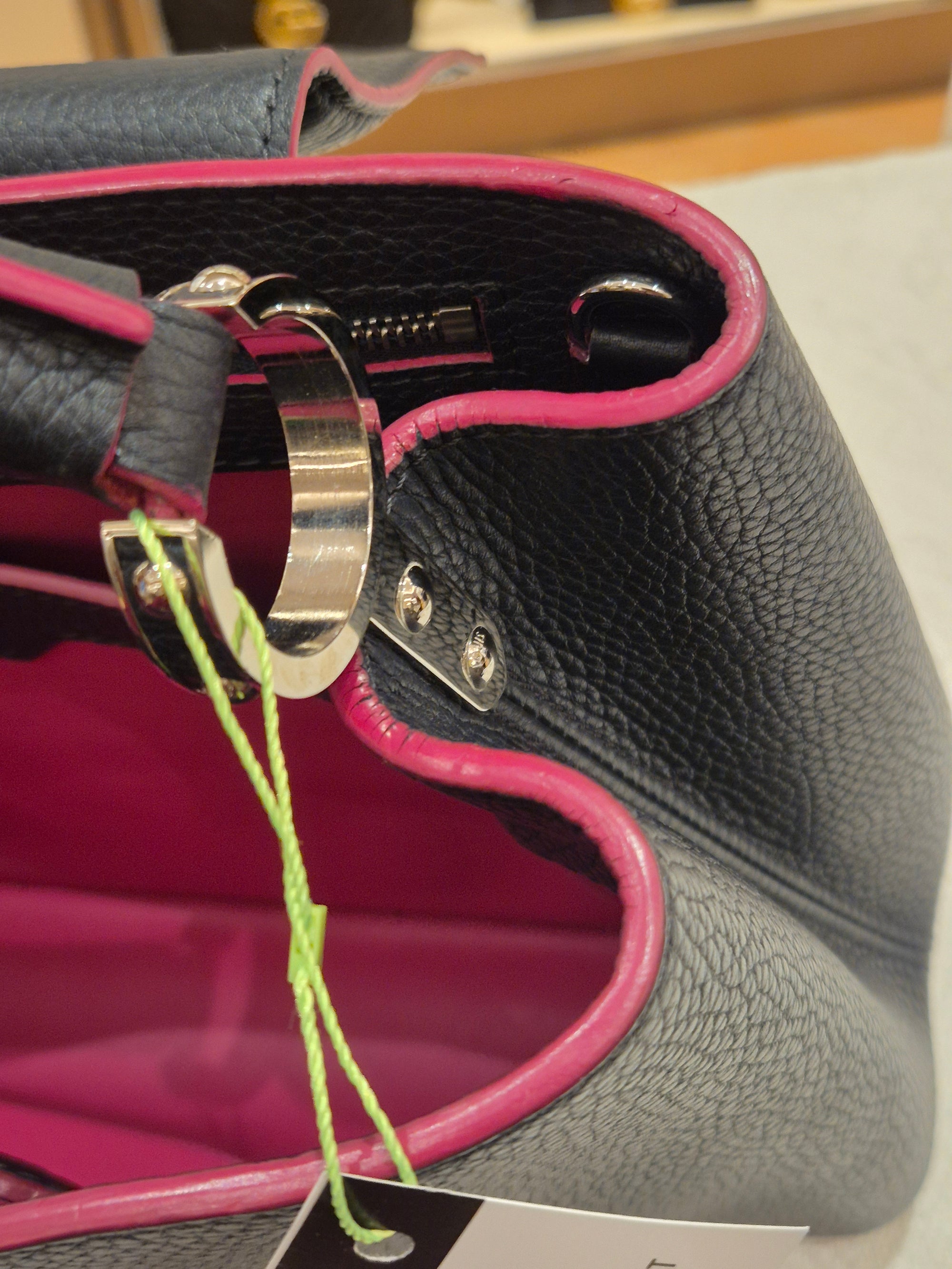 Louis Vuitton Capucines MM Black Fuschia