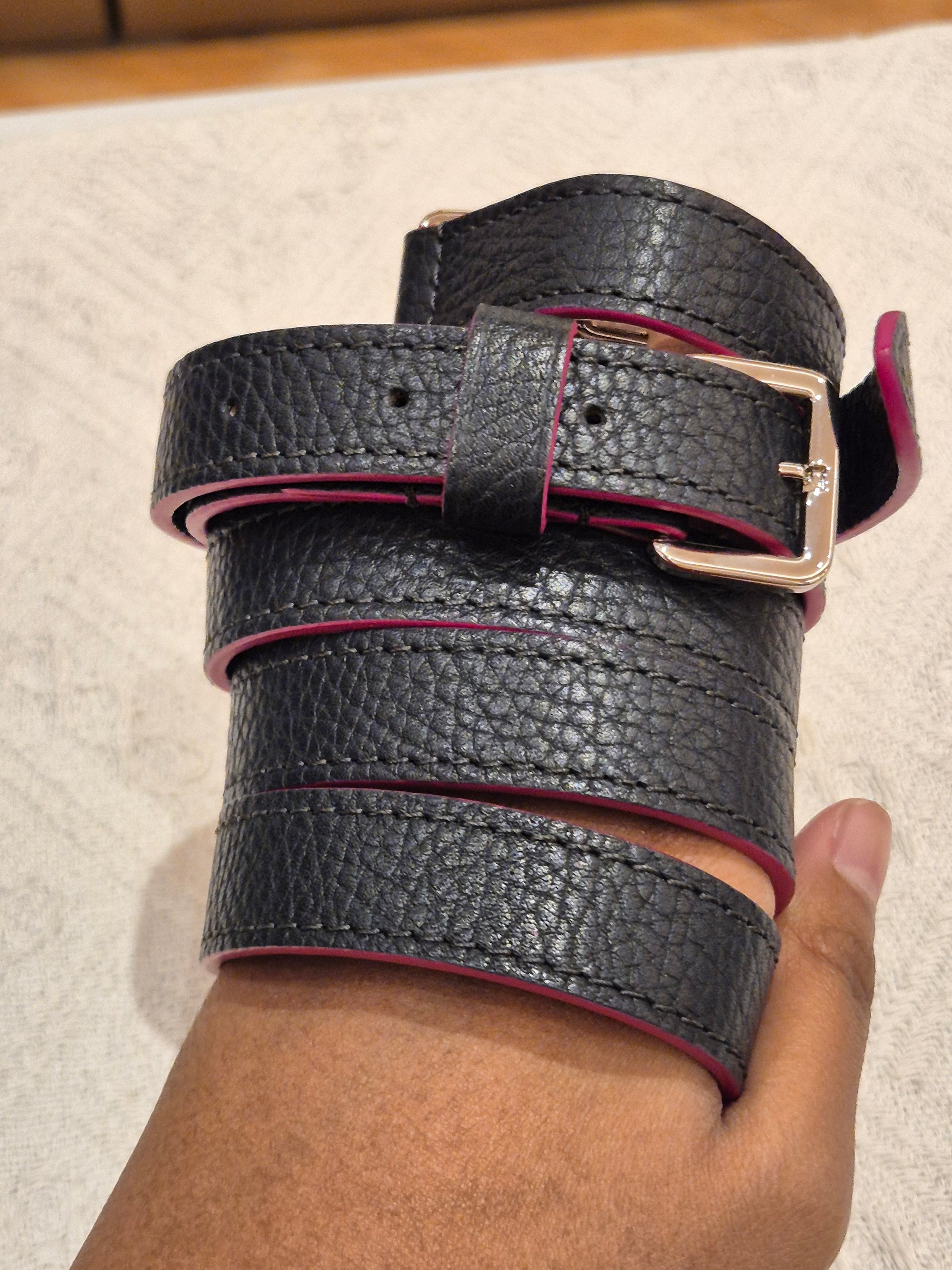 Louis Vuitton Capucines MM Black Fuschia