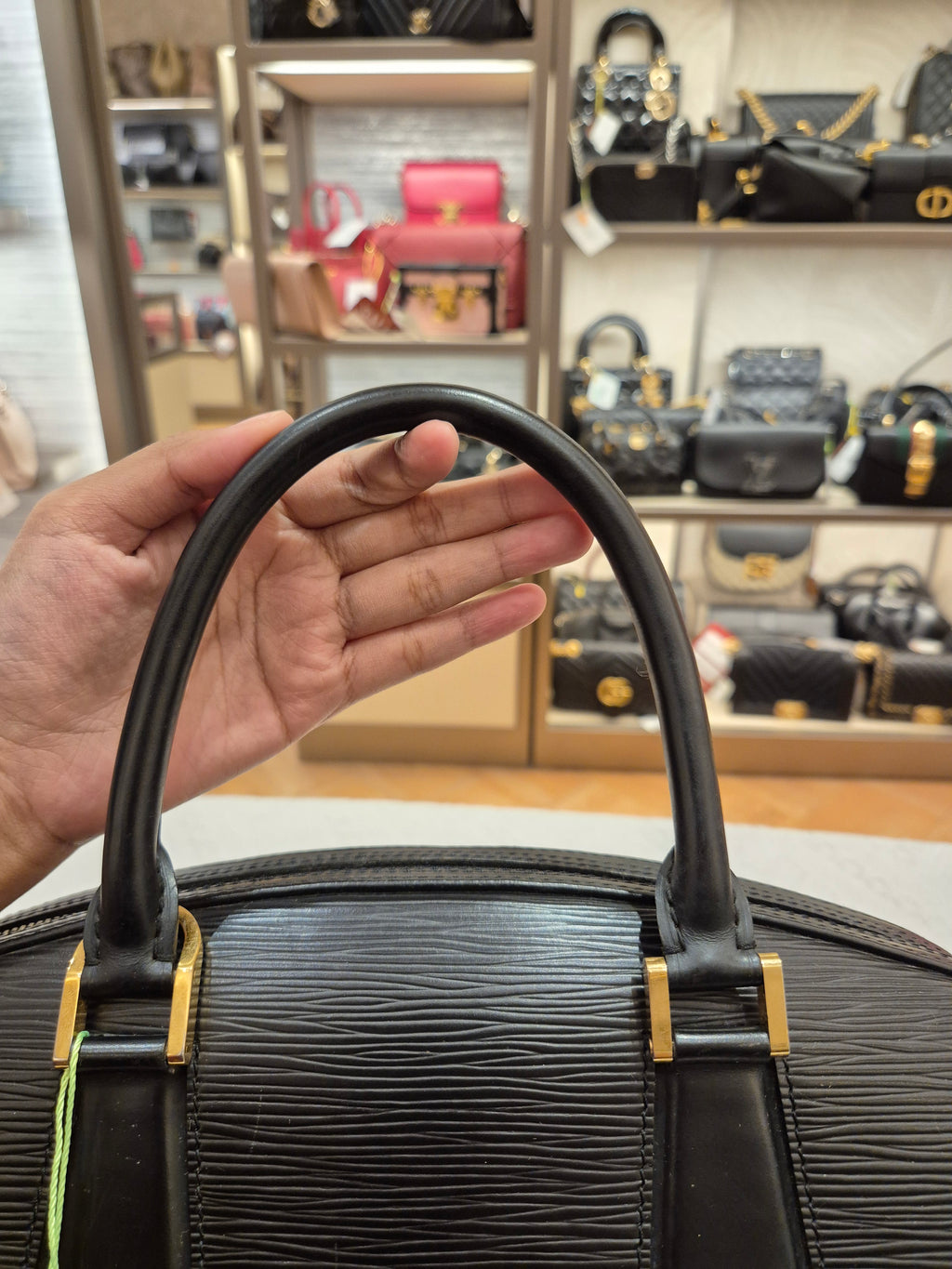 Louis Vuitton Jasmine epi black