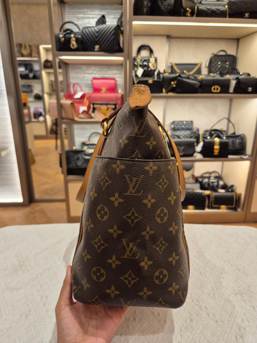 Louis Vuitton Totally MM Monogram