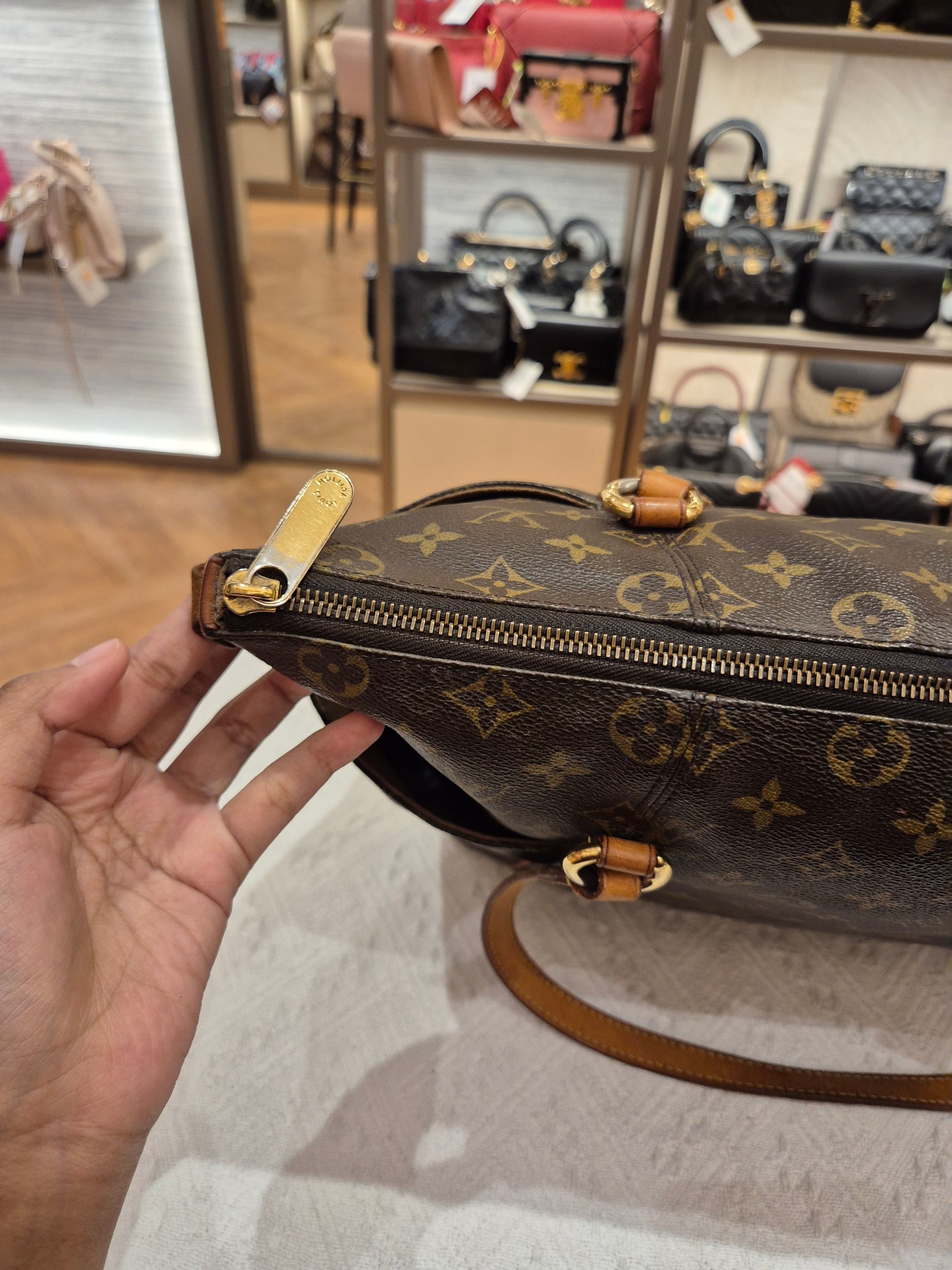 Louis Vuitton Totally MM Monogram