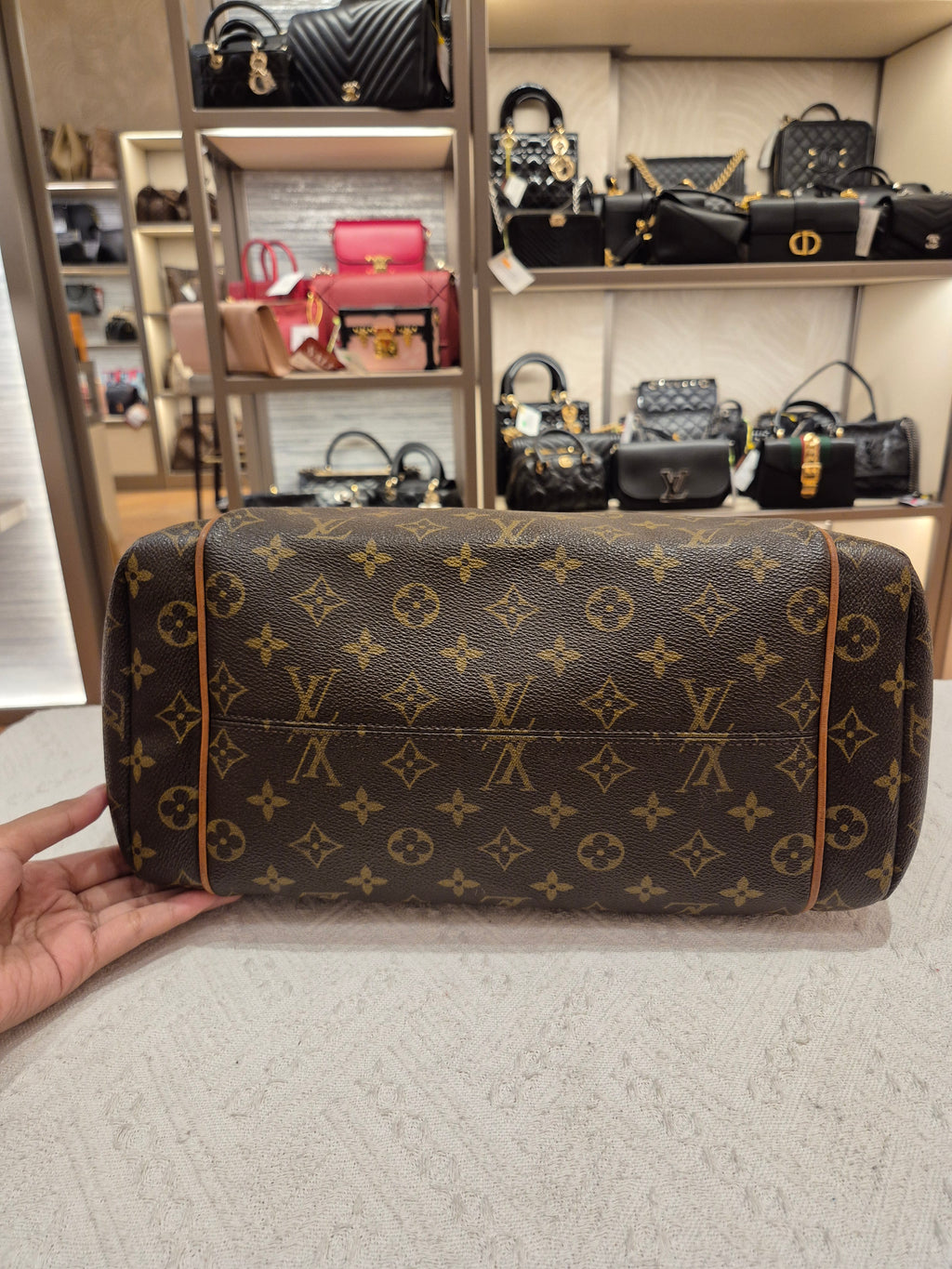Louis Vuitton Totally MM Monogram