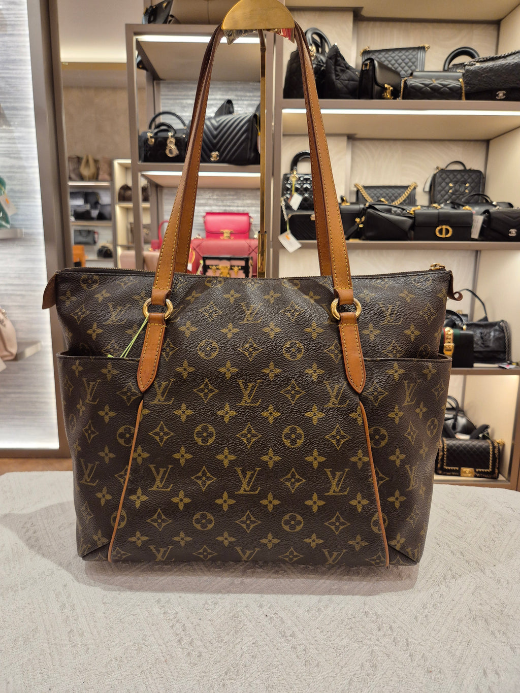Louis Vuitton Totally MM Monogram