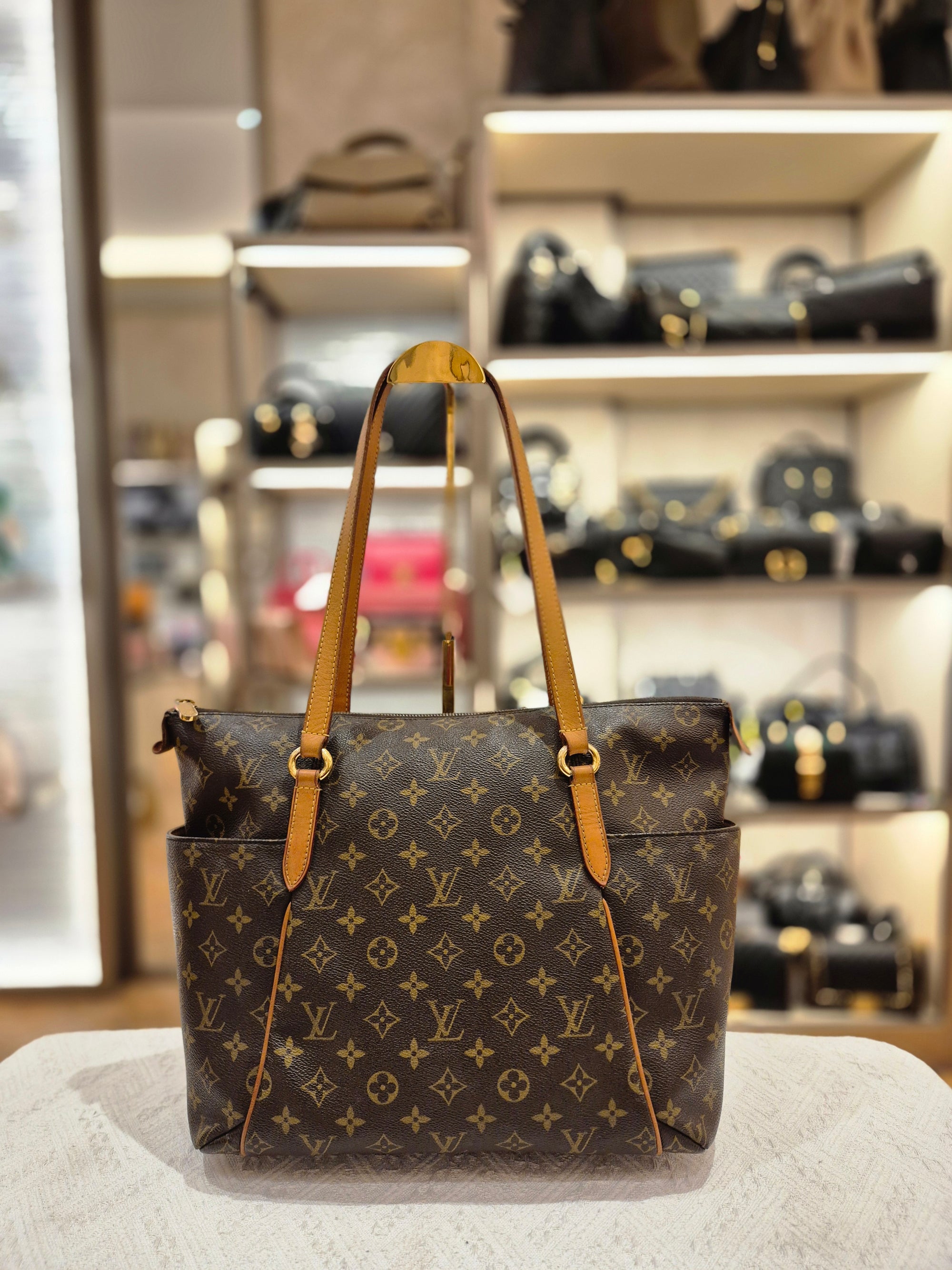 Louis Vuitton Totally MM Monogram