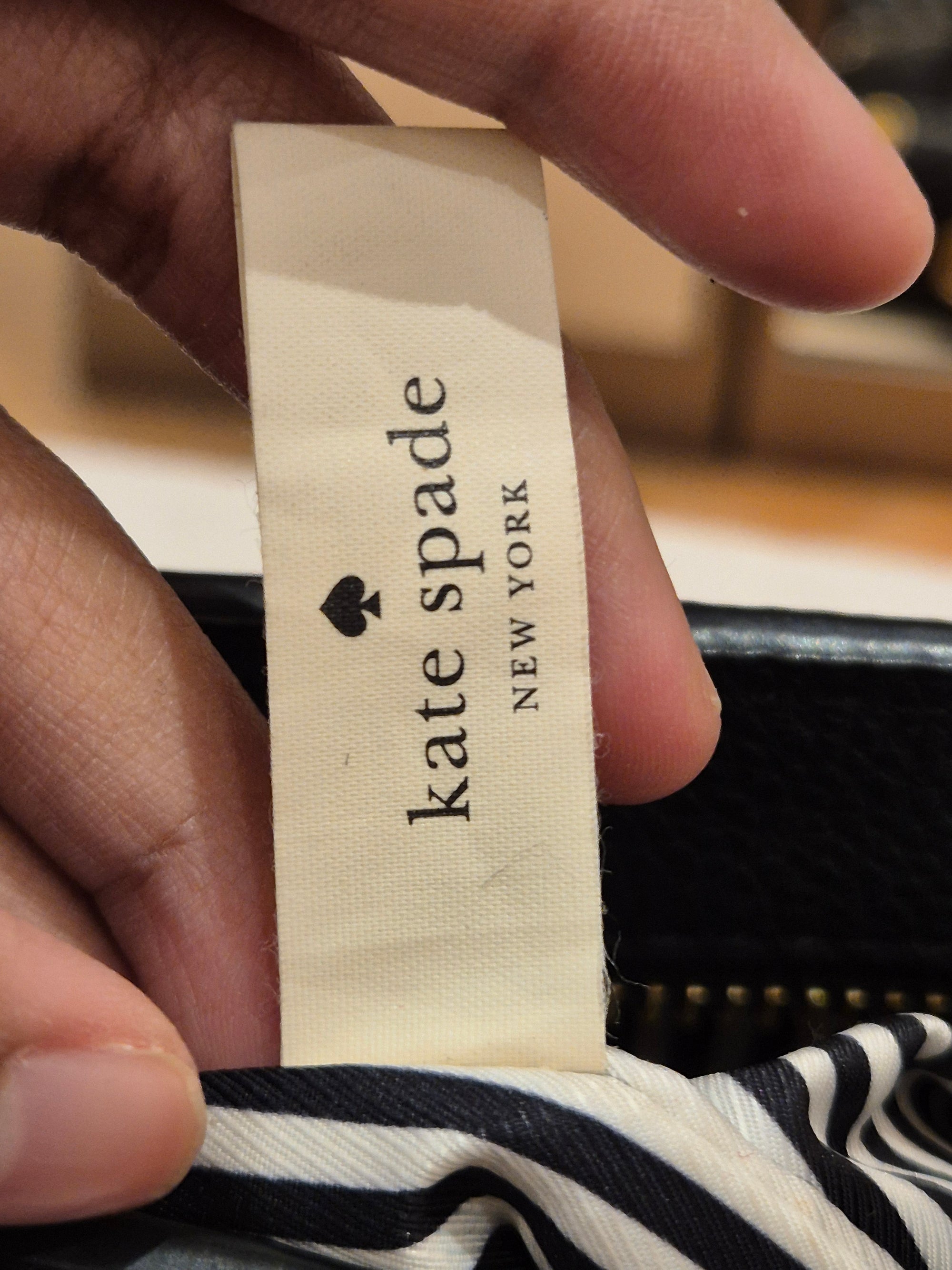 Kate Spade Hamsley Sling Leather Black