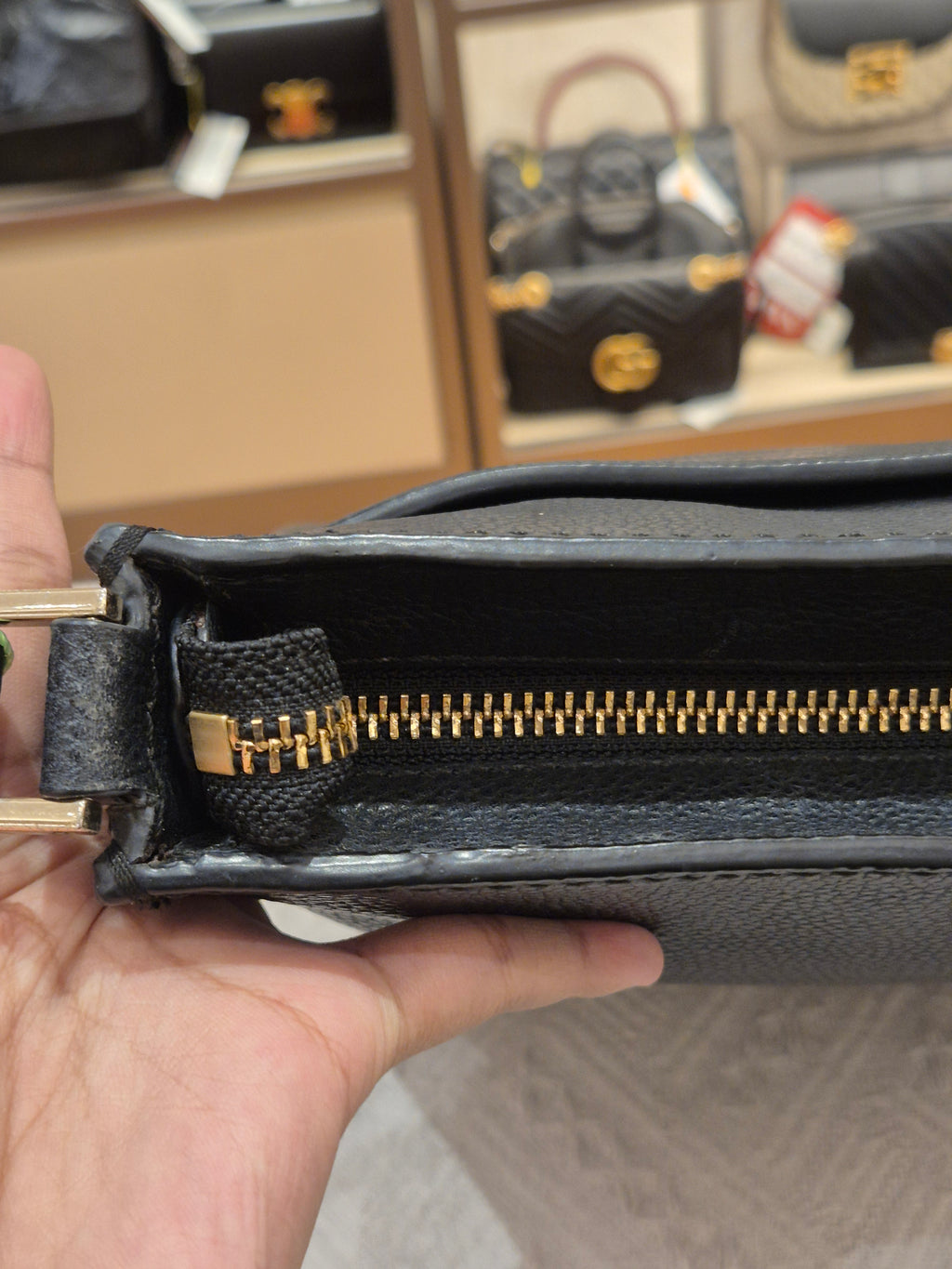 Kate Spade Hamsley Sling Leather Black