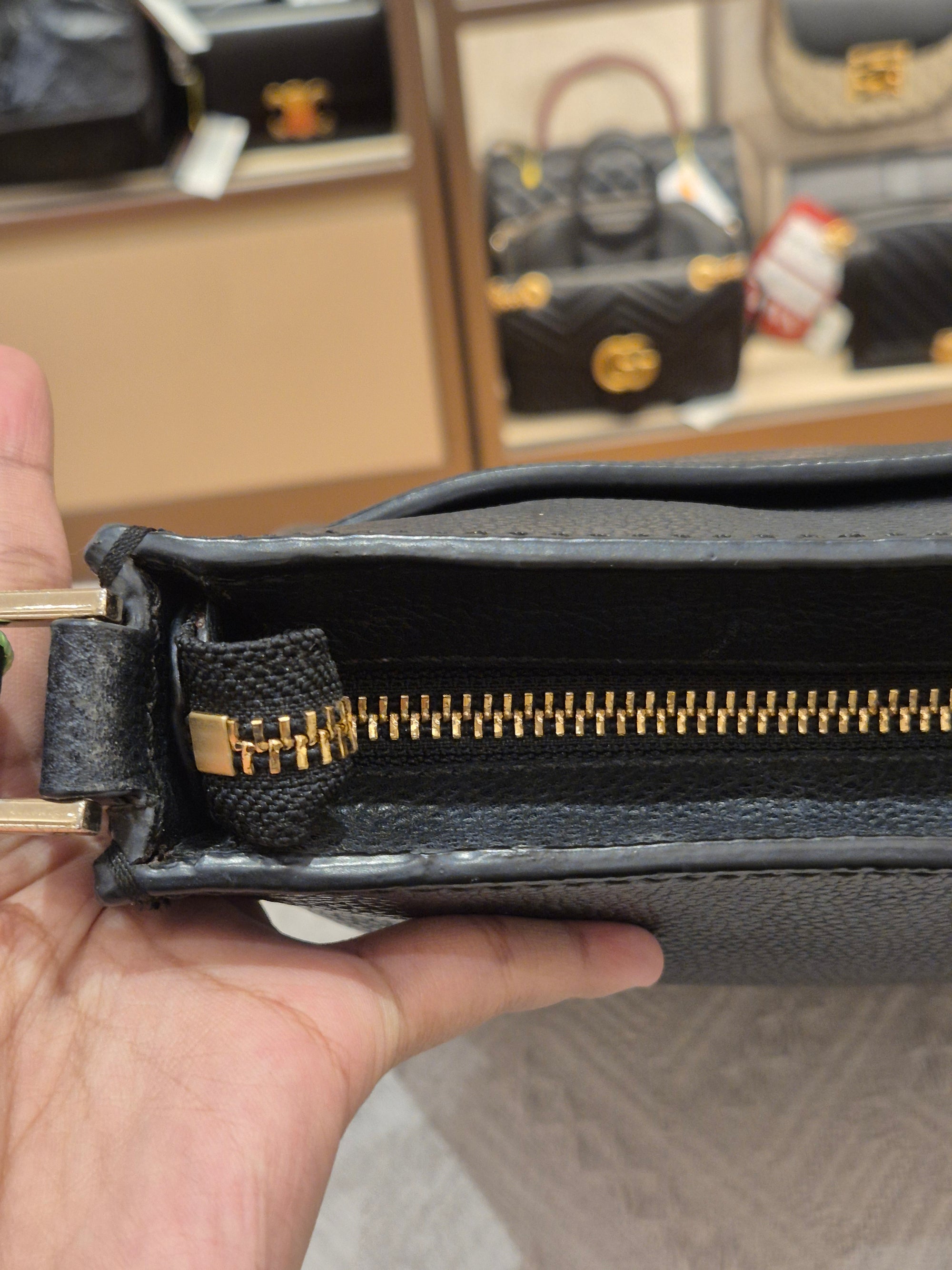 Kate Spade Hamsley Sling Leather Black