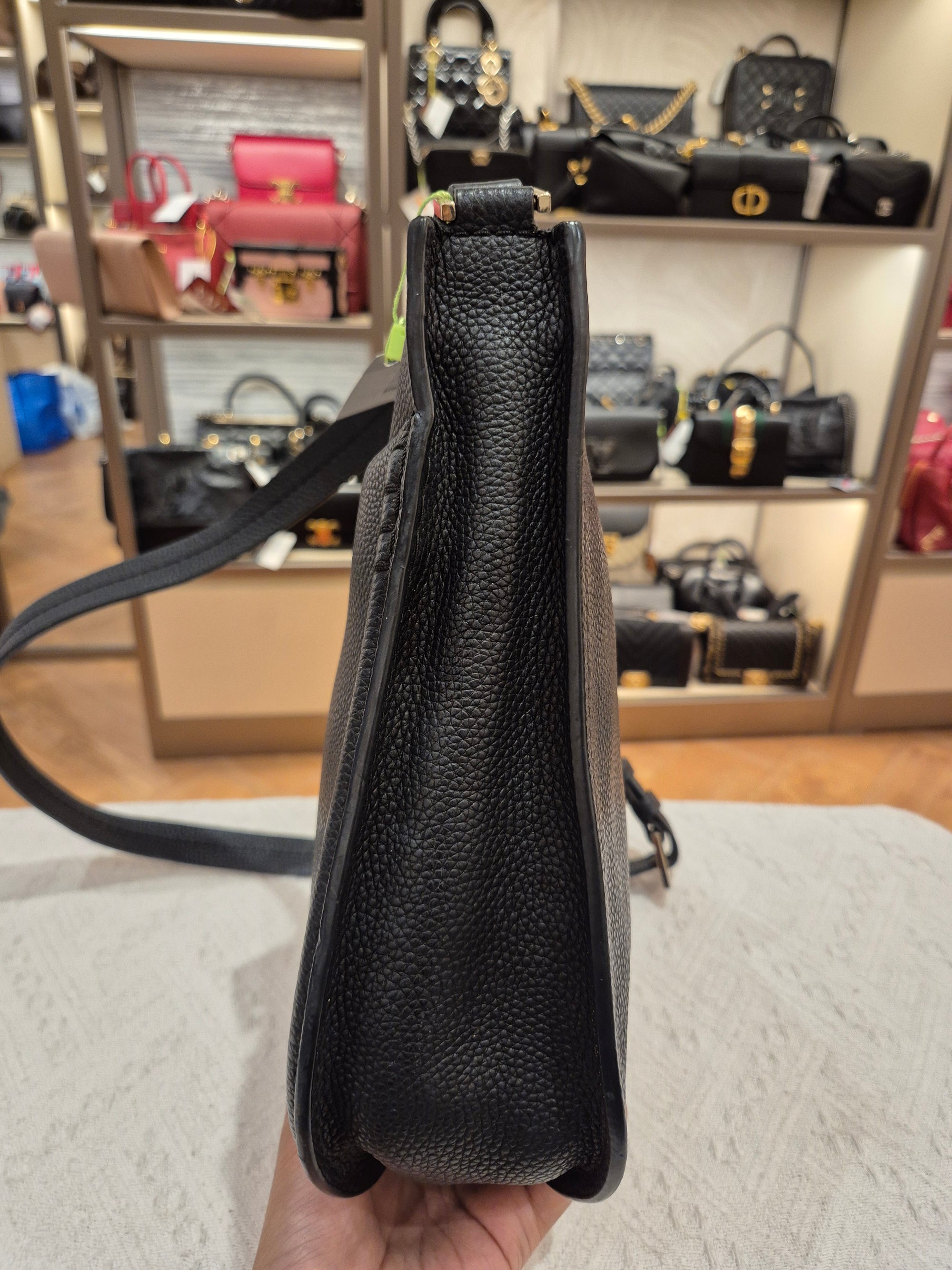 Kate Spade Hamsley Sling Leather Black