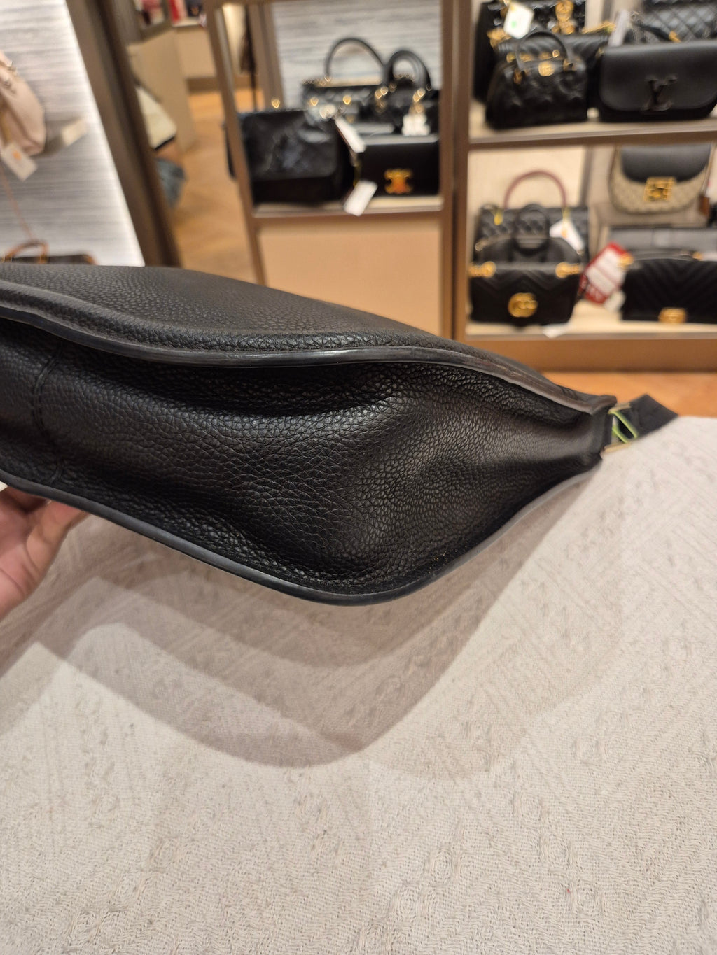 Kate Spade Hamsley Sling Leather Black