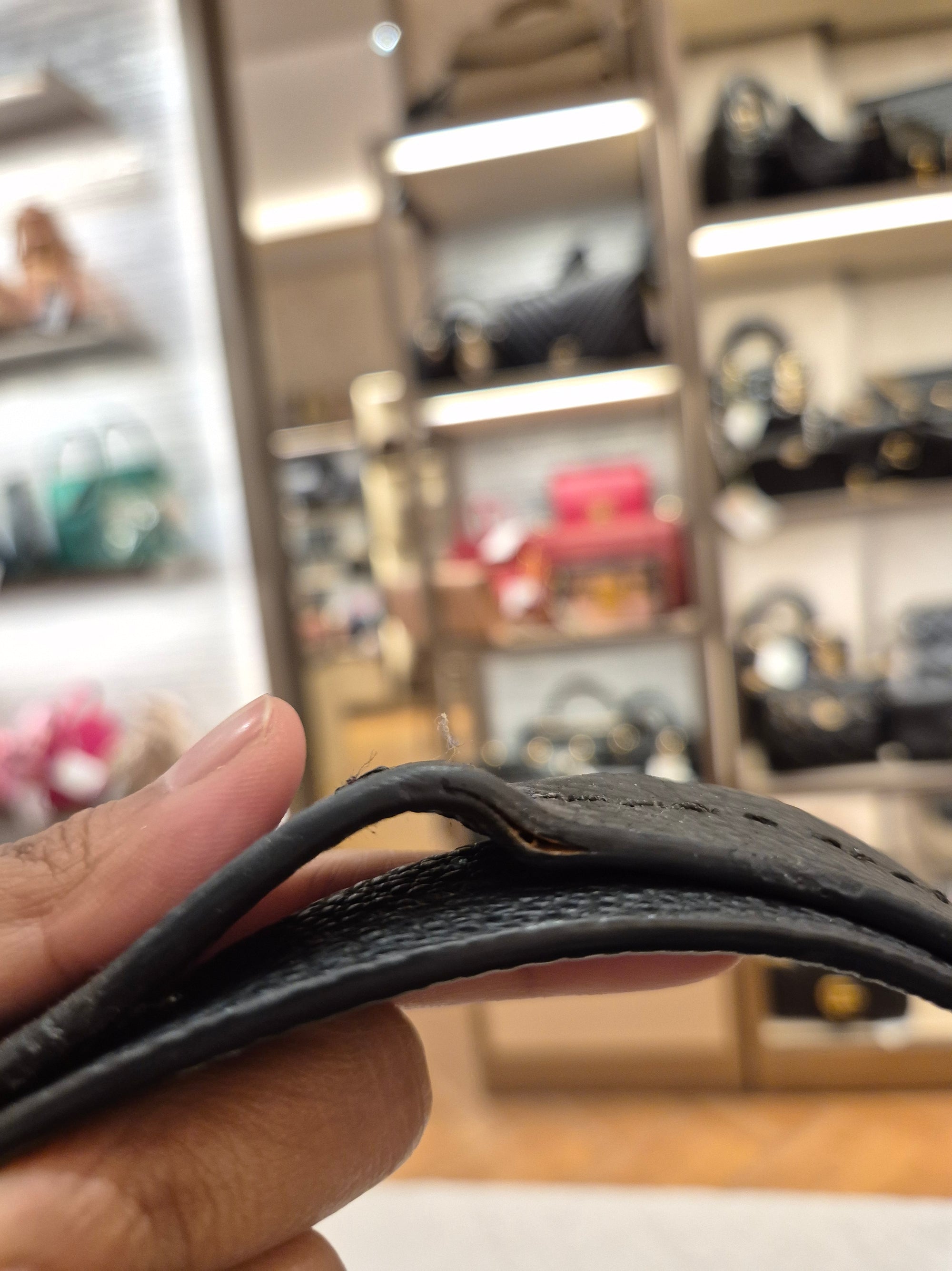 Kate Spade Hamsley Sling Leather Black