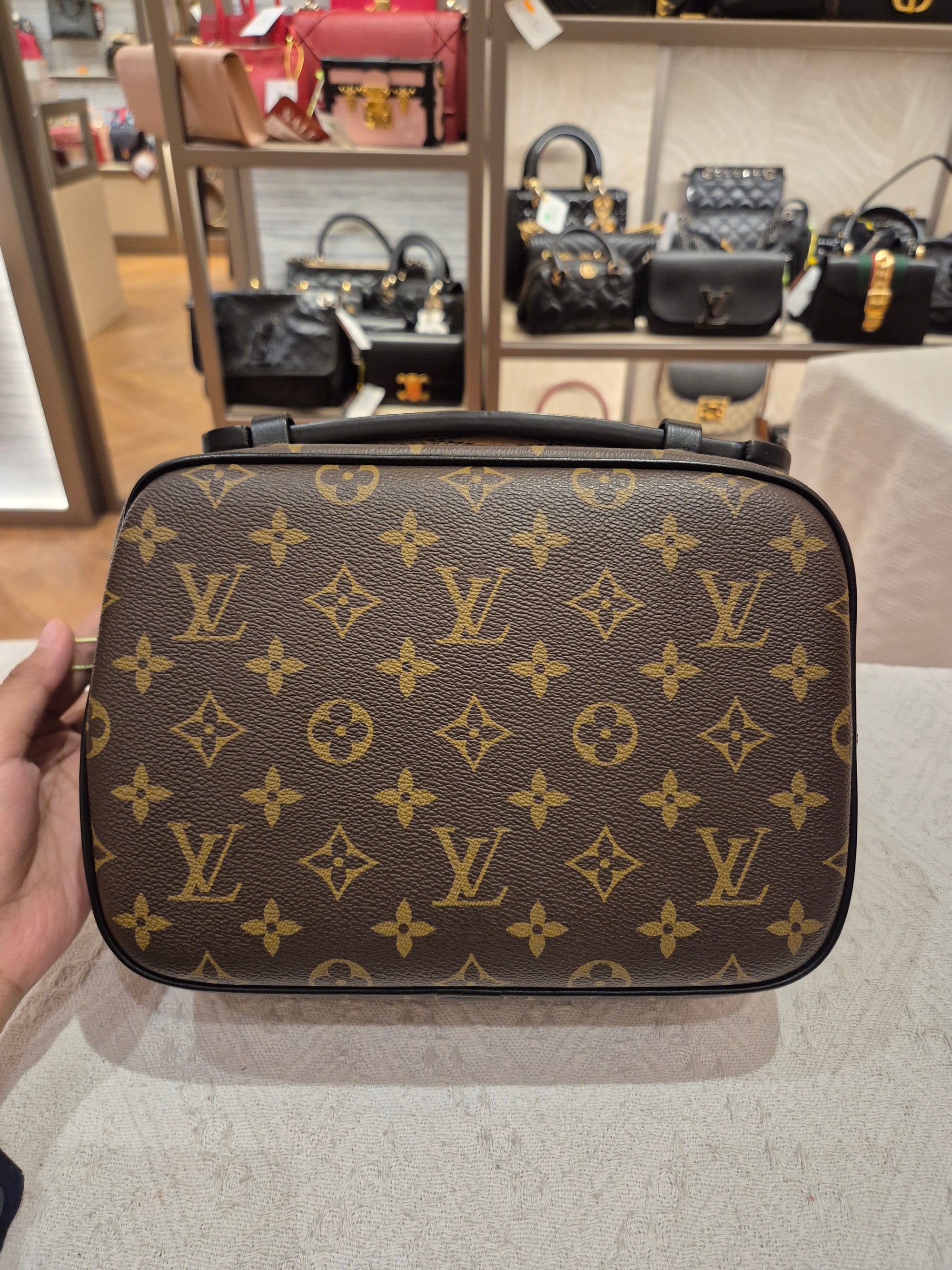 Louis Vuitton Slock Mess Monogram Black