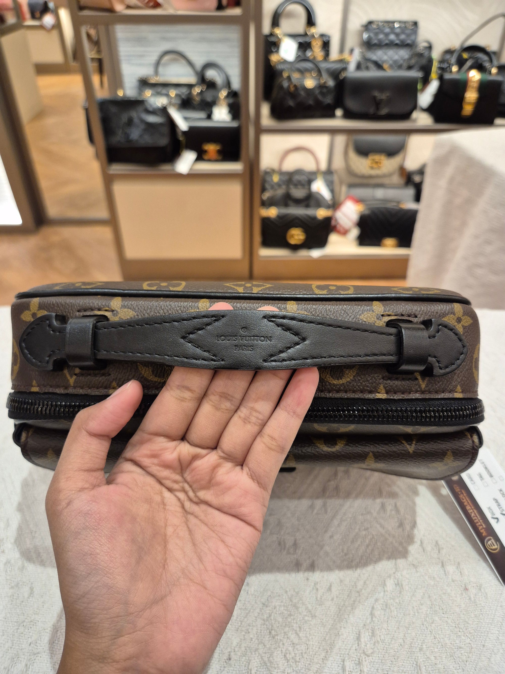 Louis Vuitton Slock Mess Monogram Black