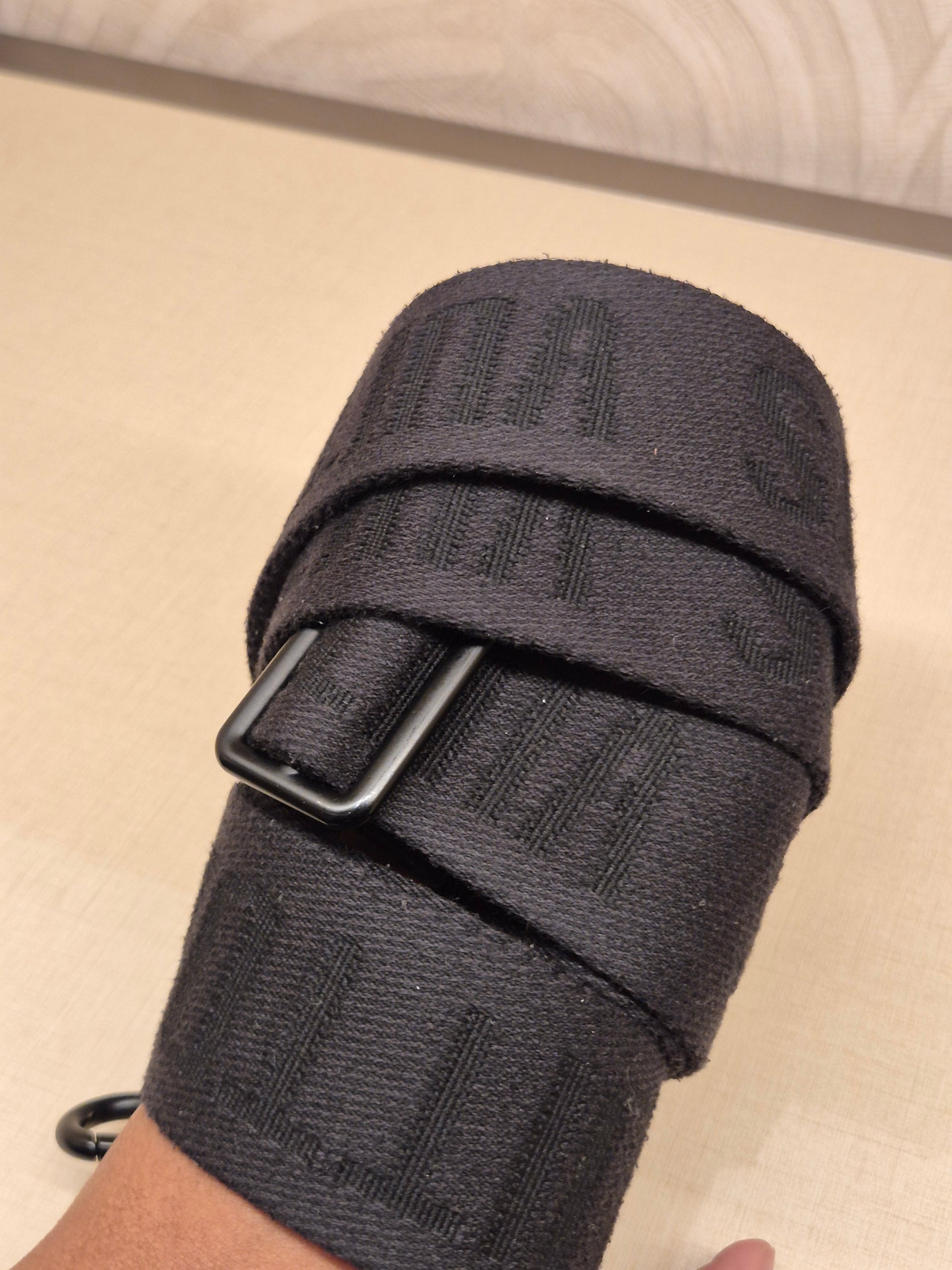 Louis Vuitton Slock Mess Monogram Black