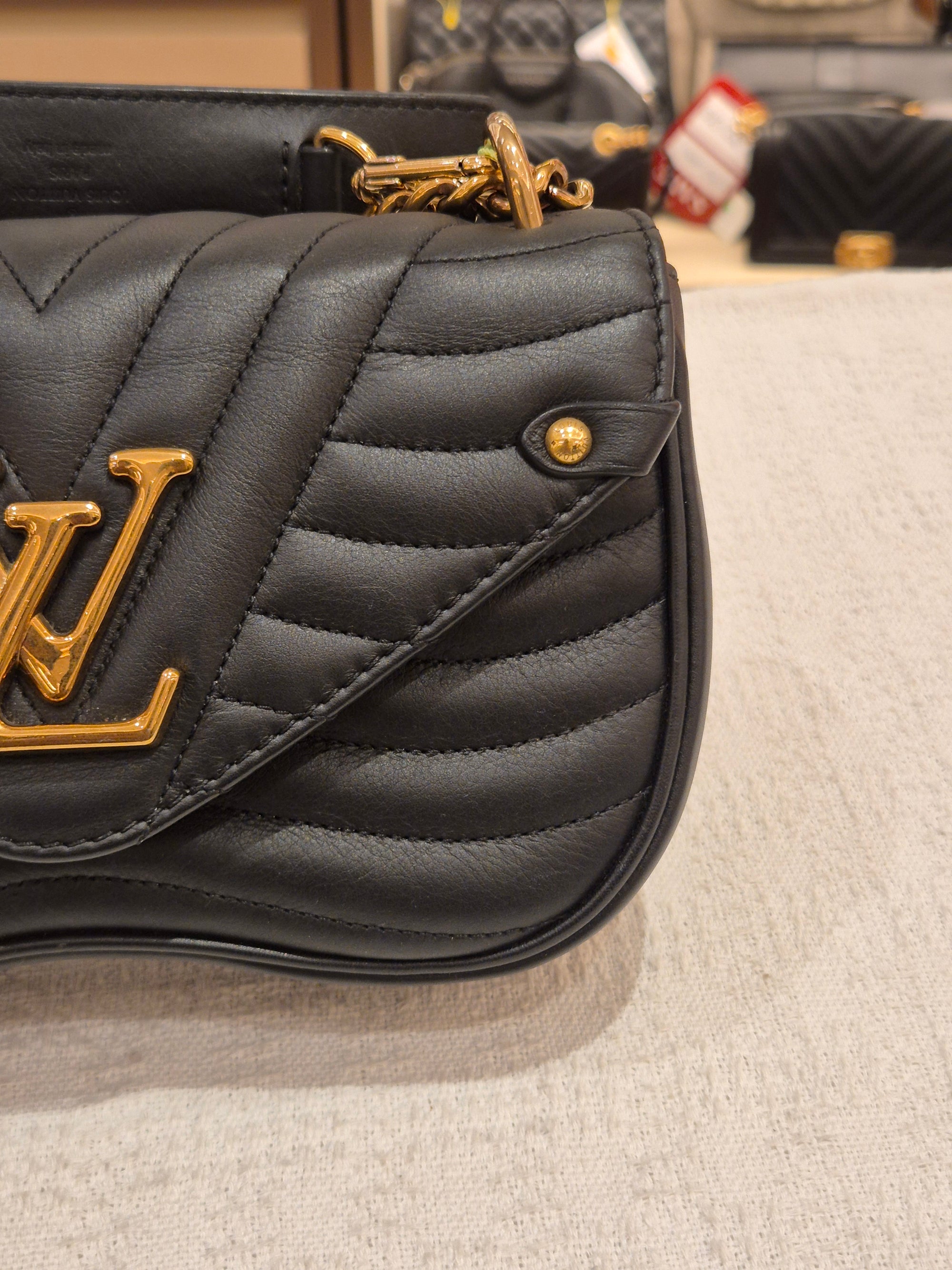 Louis Vuitton New Wave Chain Black