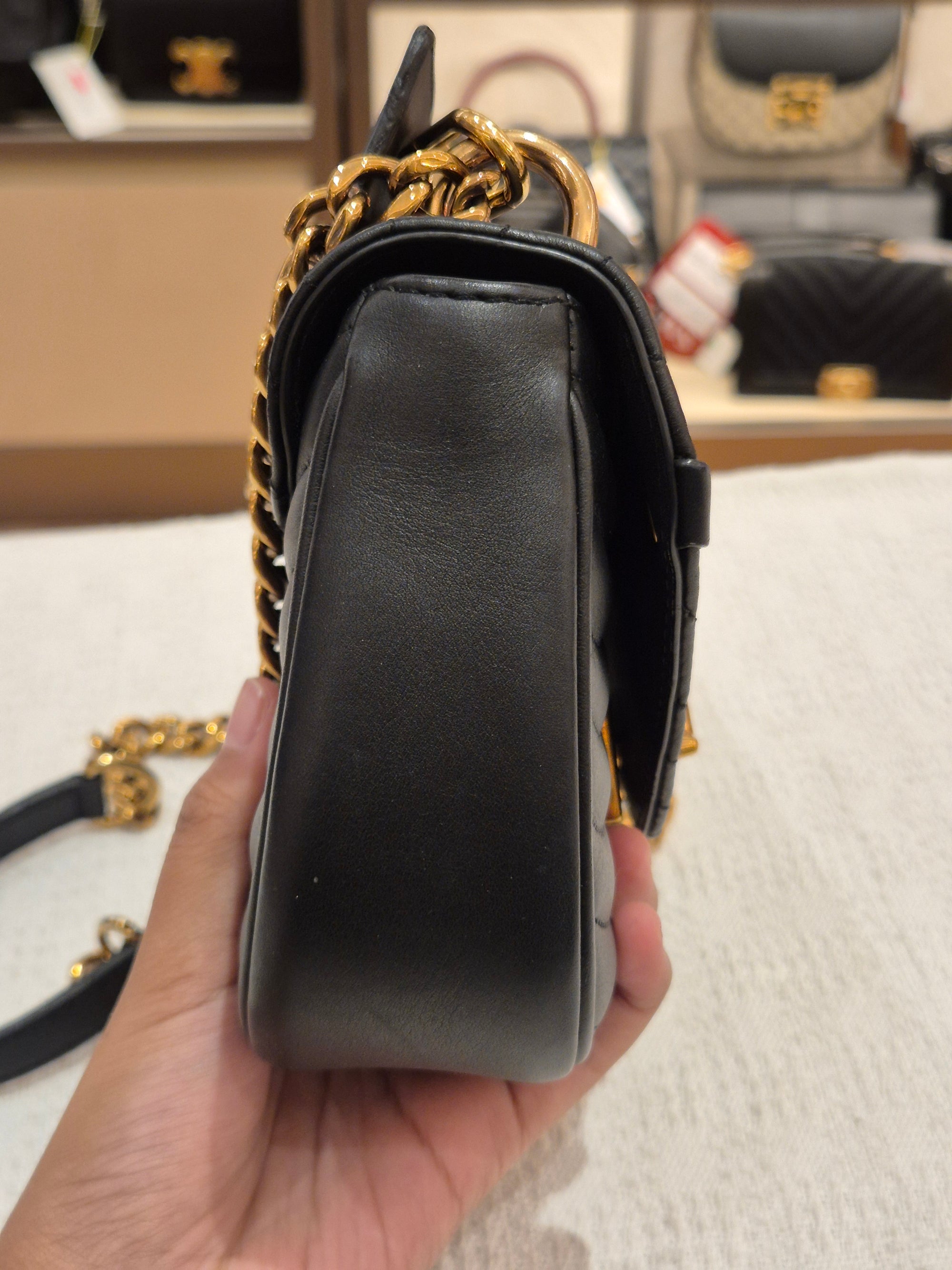 Louis Vuitton New Wave Chain Black