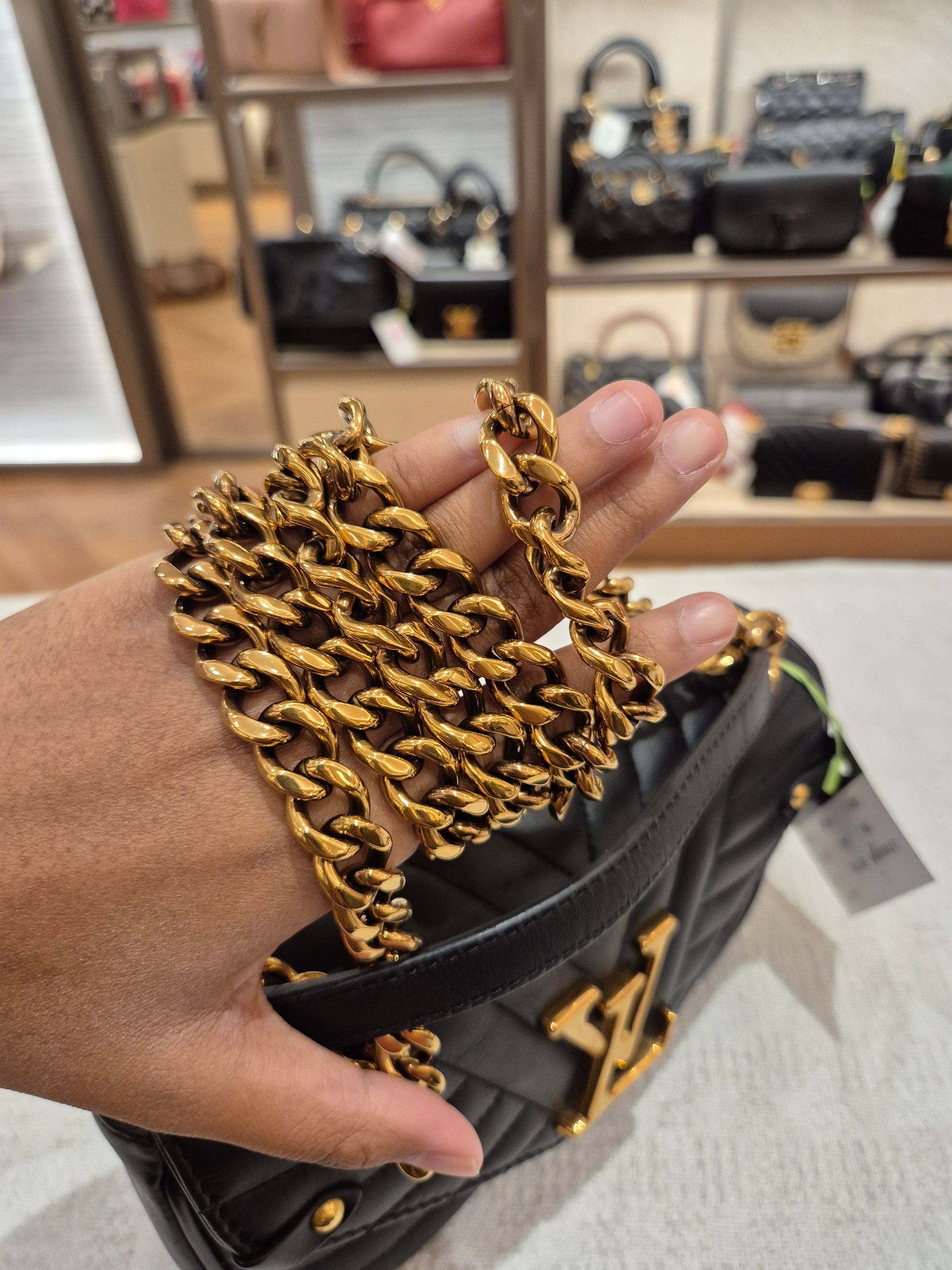 Louis Vuitton New Wave Chain Black