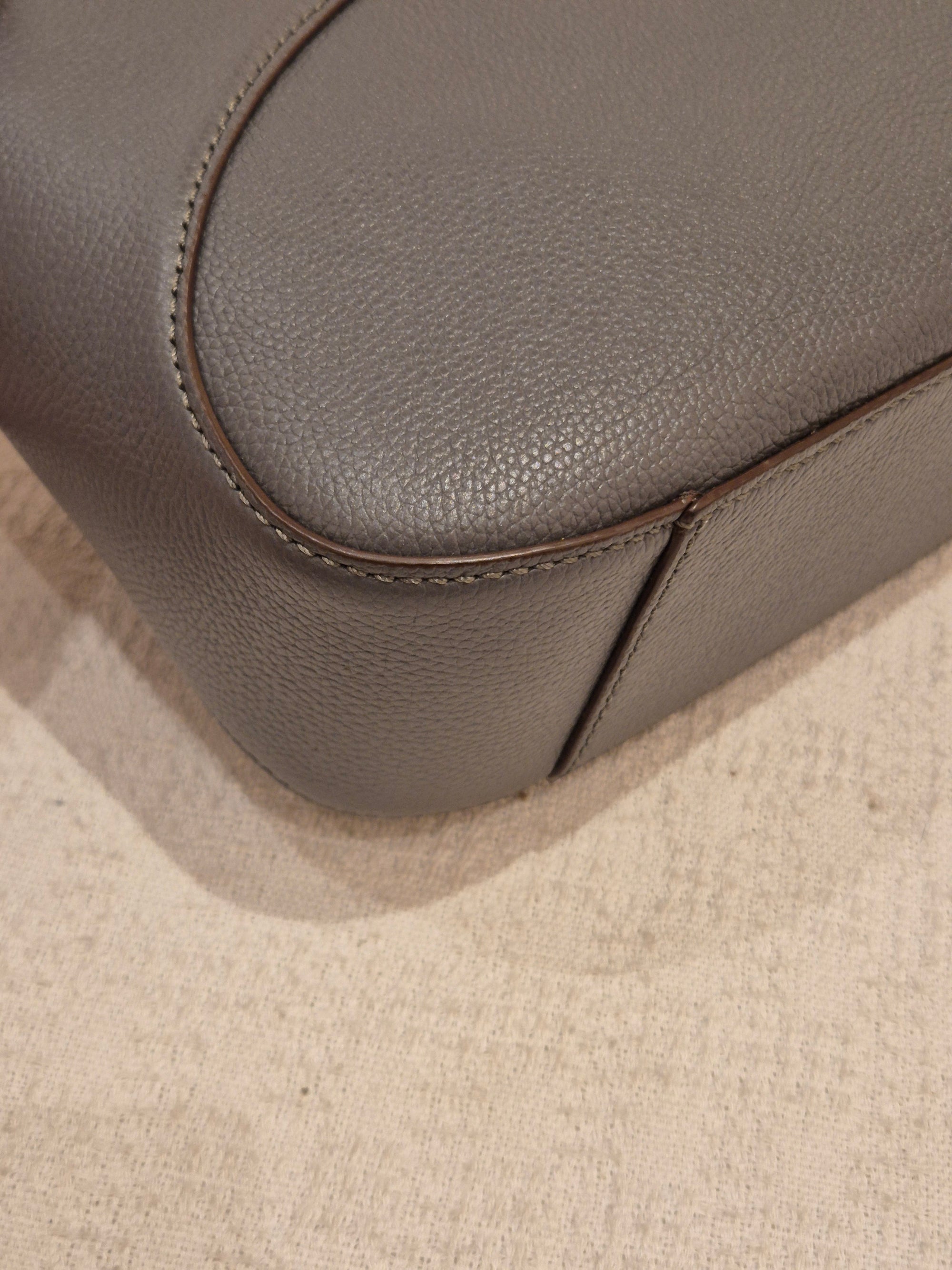 Aigner Barbara Grey