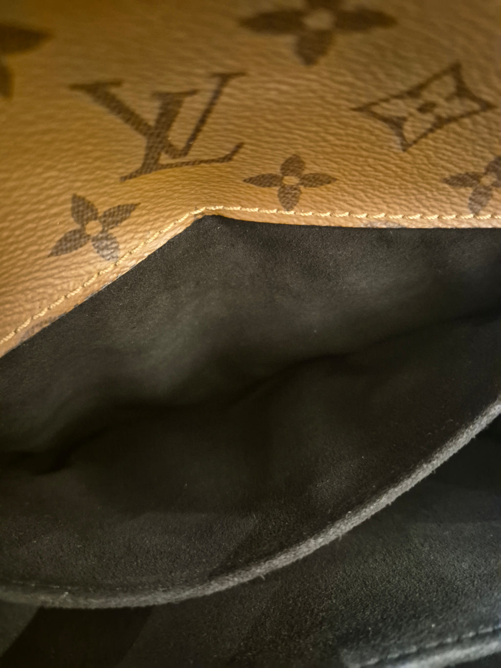 Louis Vuitton Metis Monogram Reverse