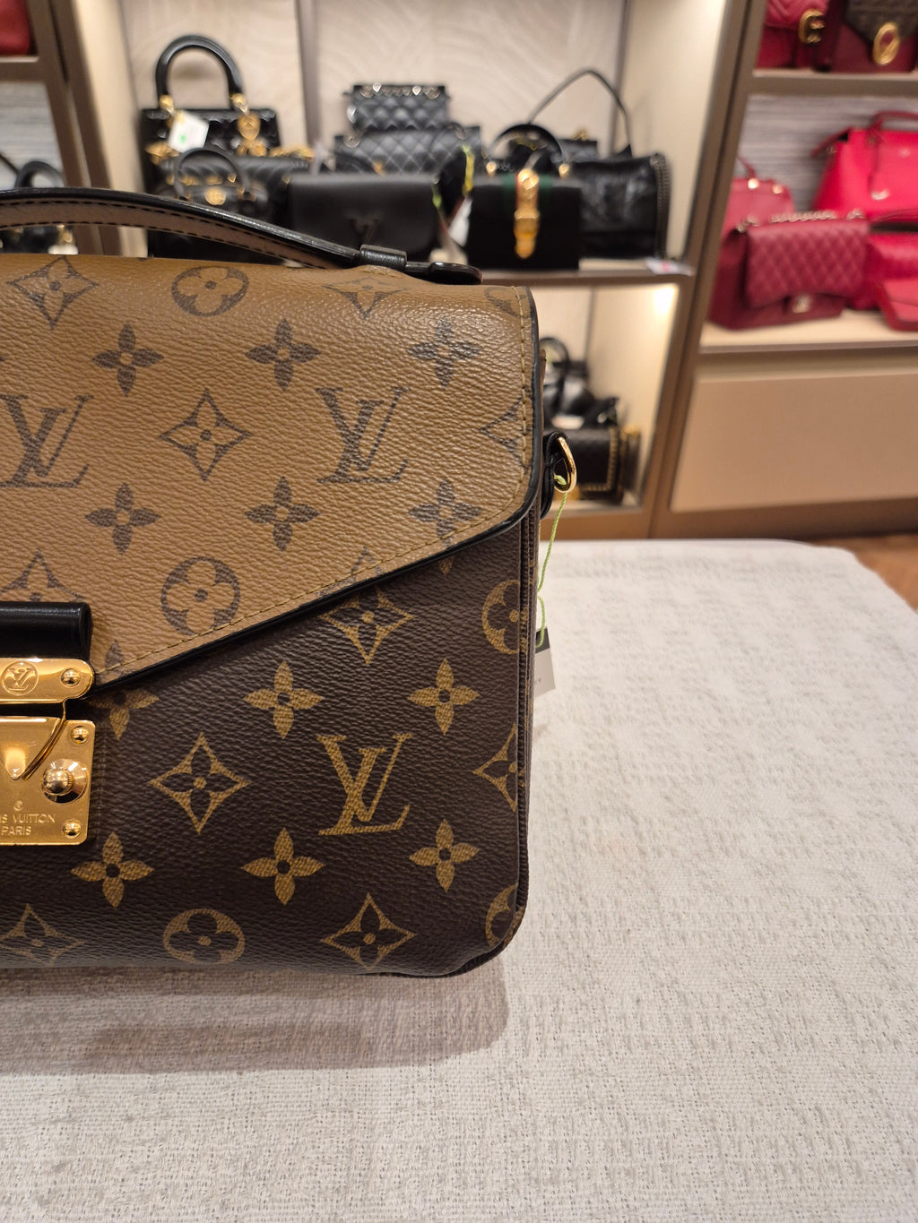 Louis Vuitton Metis Monogram Reverse