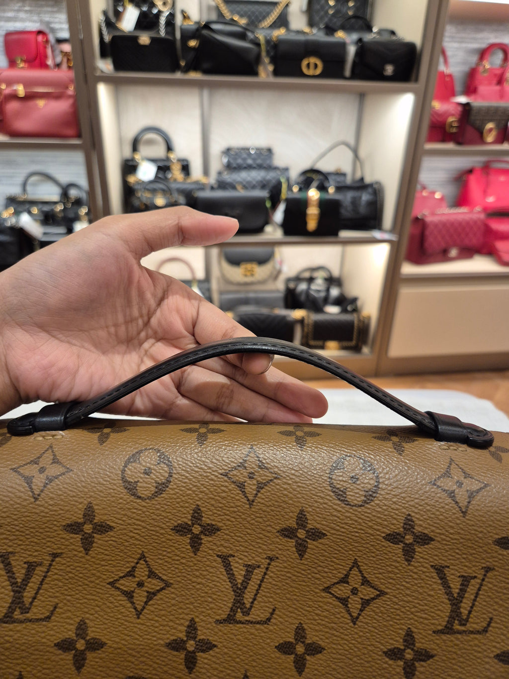 Louis Vuitton Metis Monogram Reverse