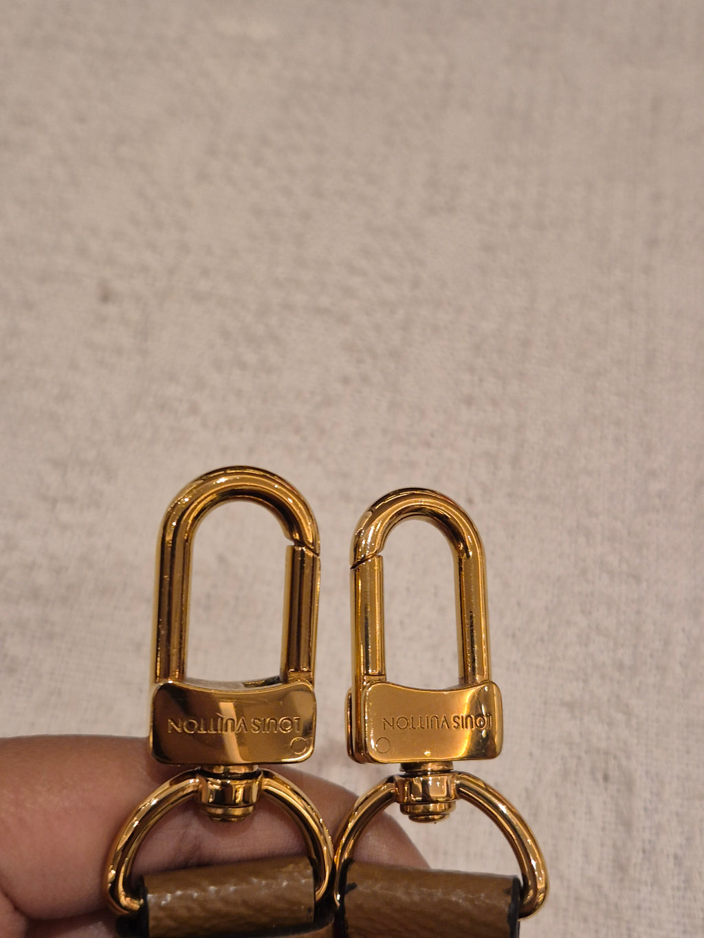 Louis Vuitton Metis Monogram Reverse