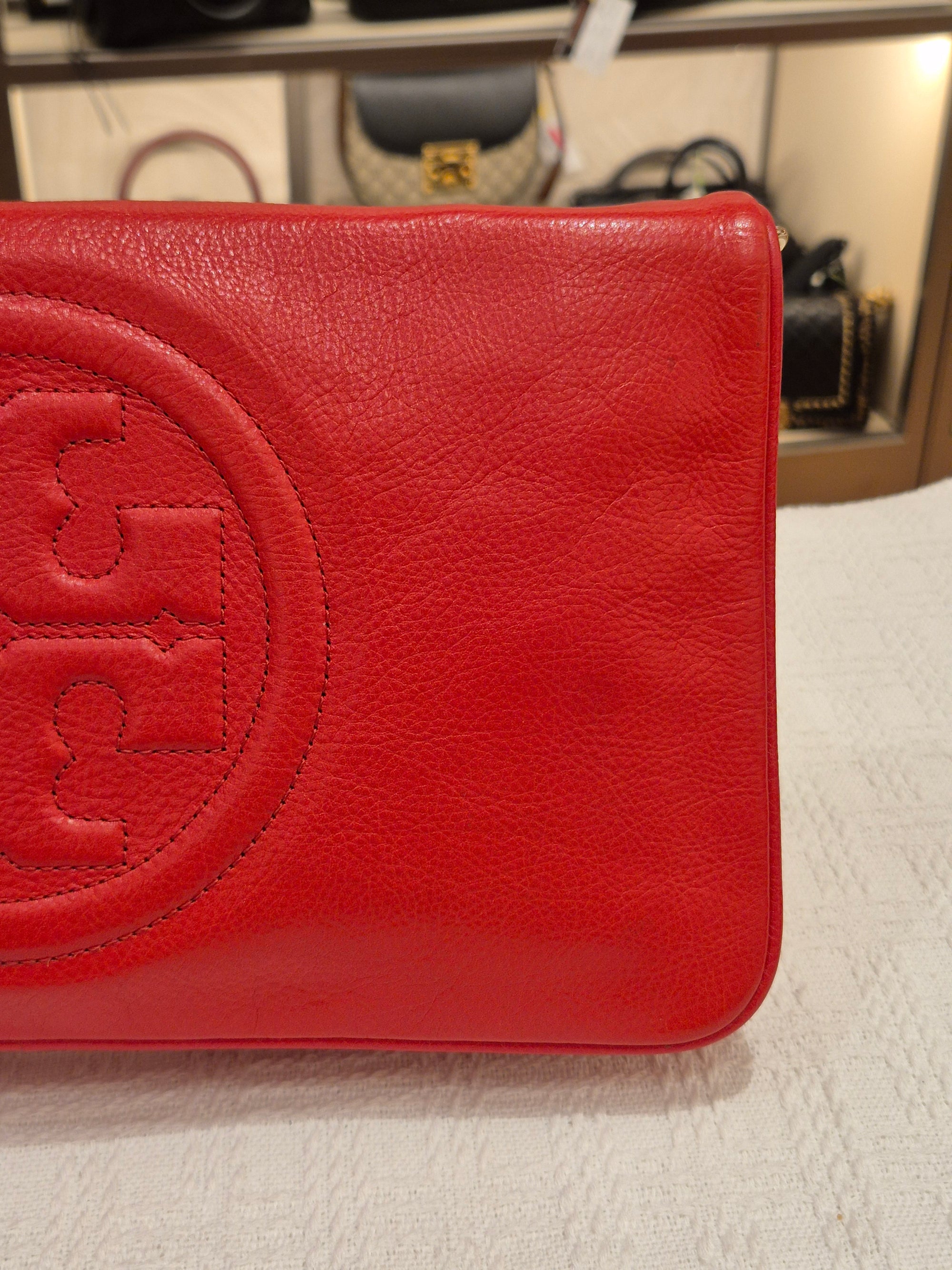 Tory Burch Bombe Eva Clutch