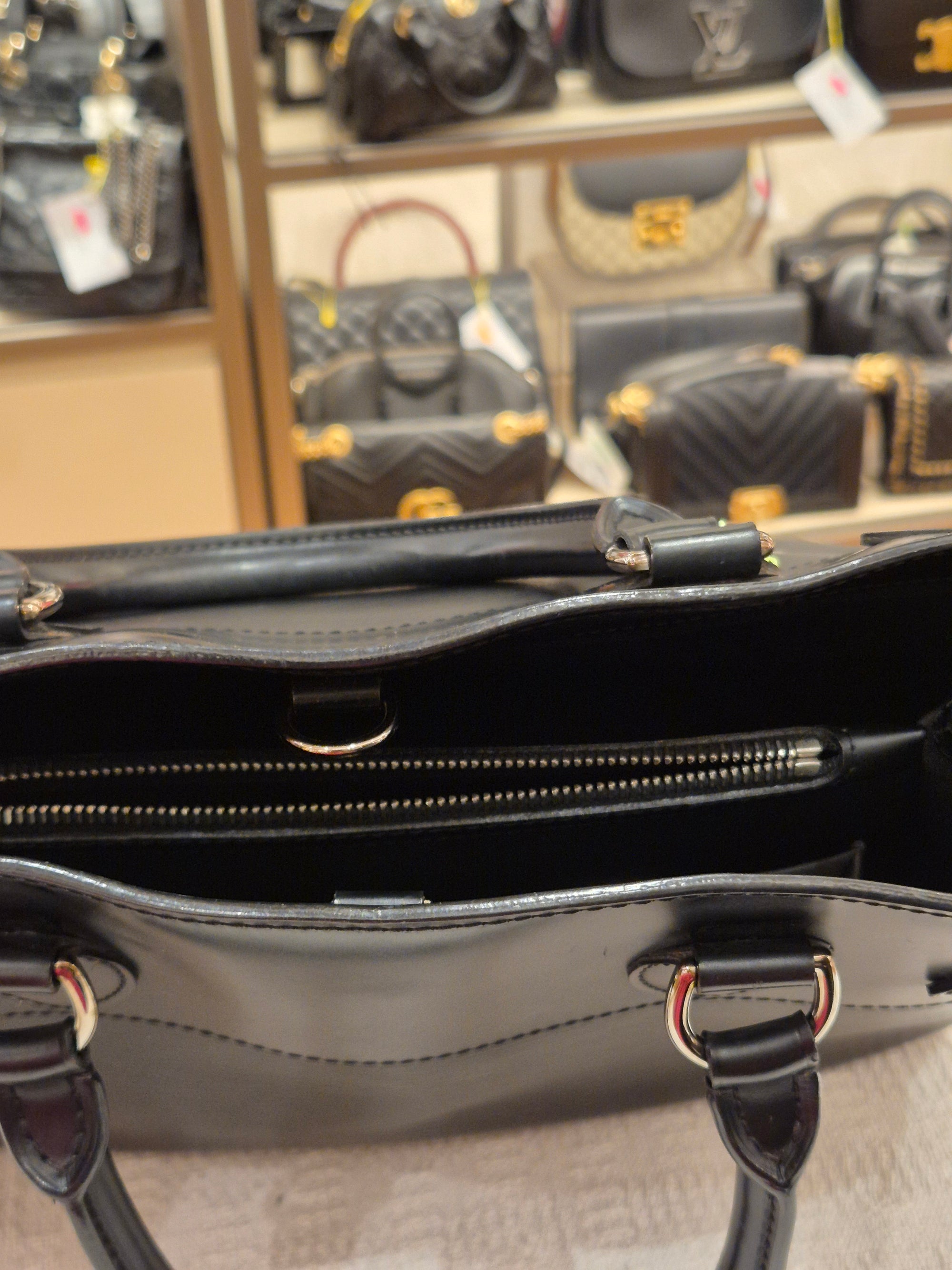 Louis Vuitton Passy PM Epi Black