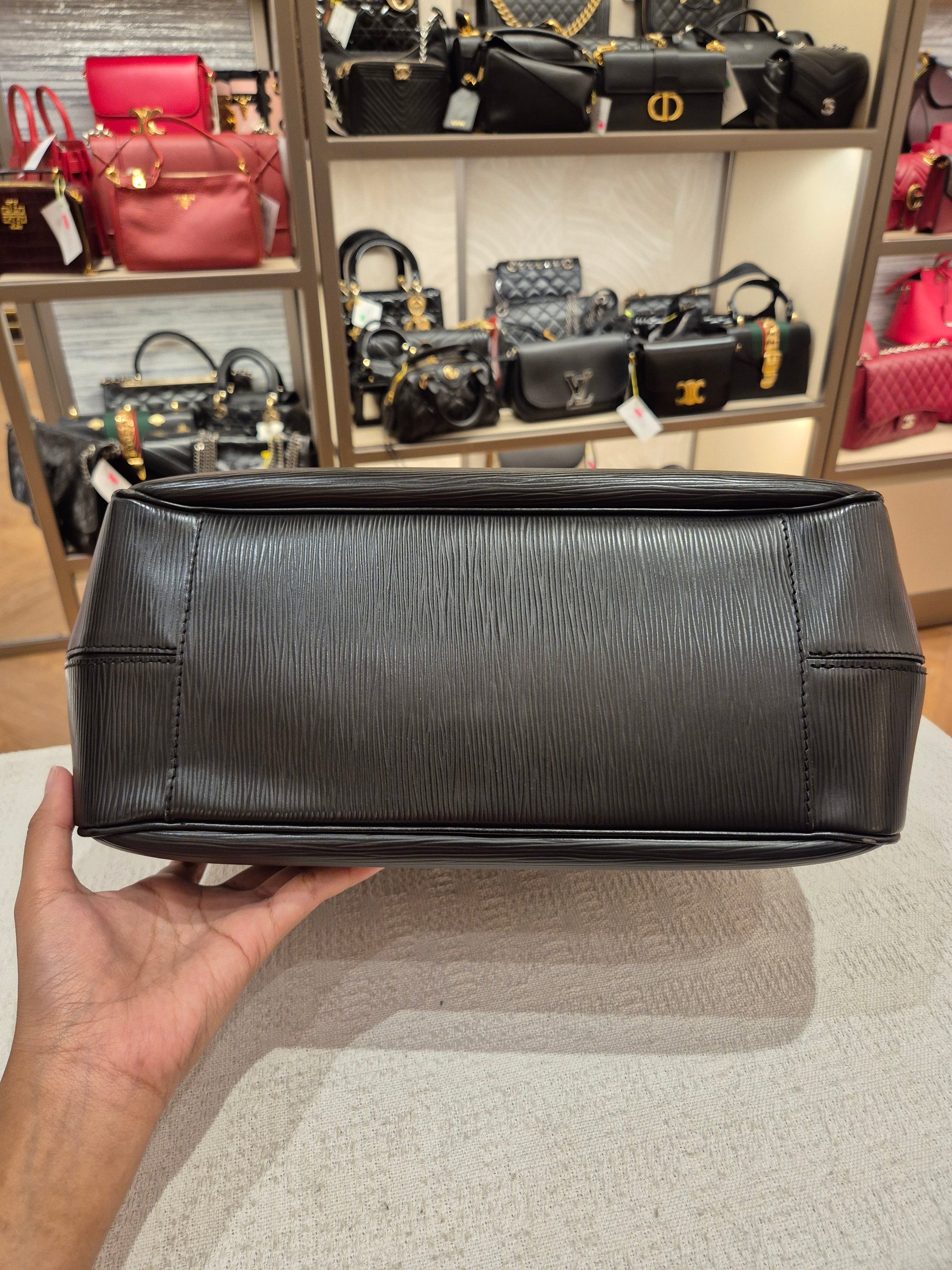 Louis Vuitton Passy PM Epi Black