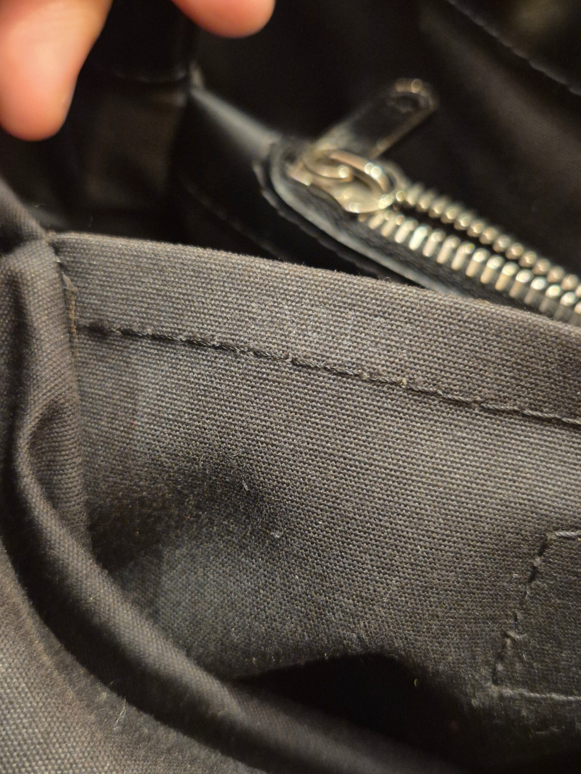 Louis Vuitton Passy PM Epi Black