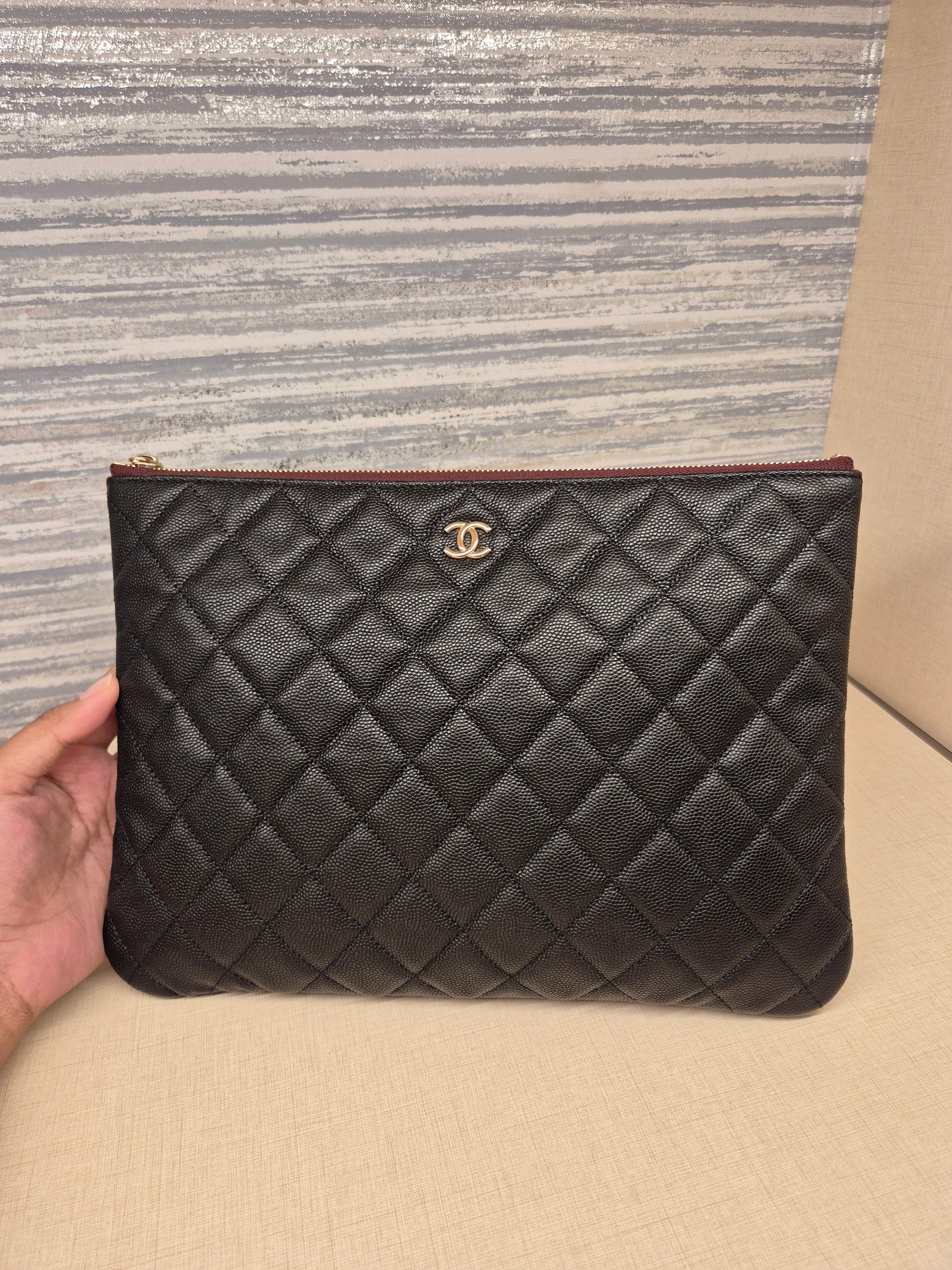 Chanel O-Case Pouch Medium Caviar Black