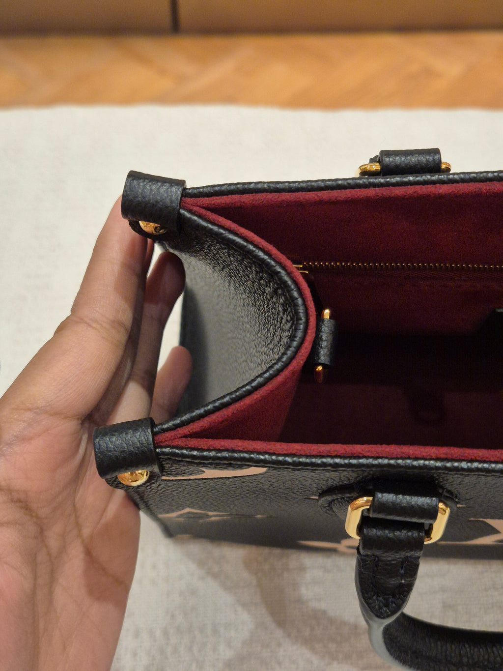 LV On The Go PM Bicolour Black Beige