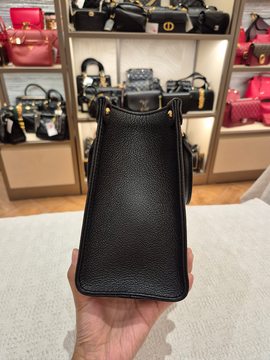 LV On The Go PM Bicolour Black Beige
