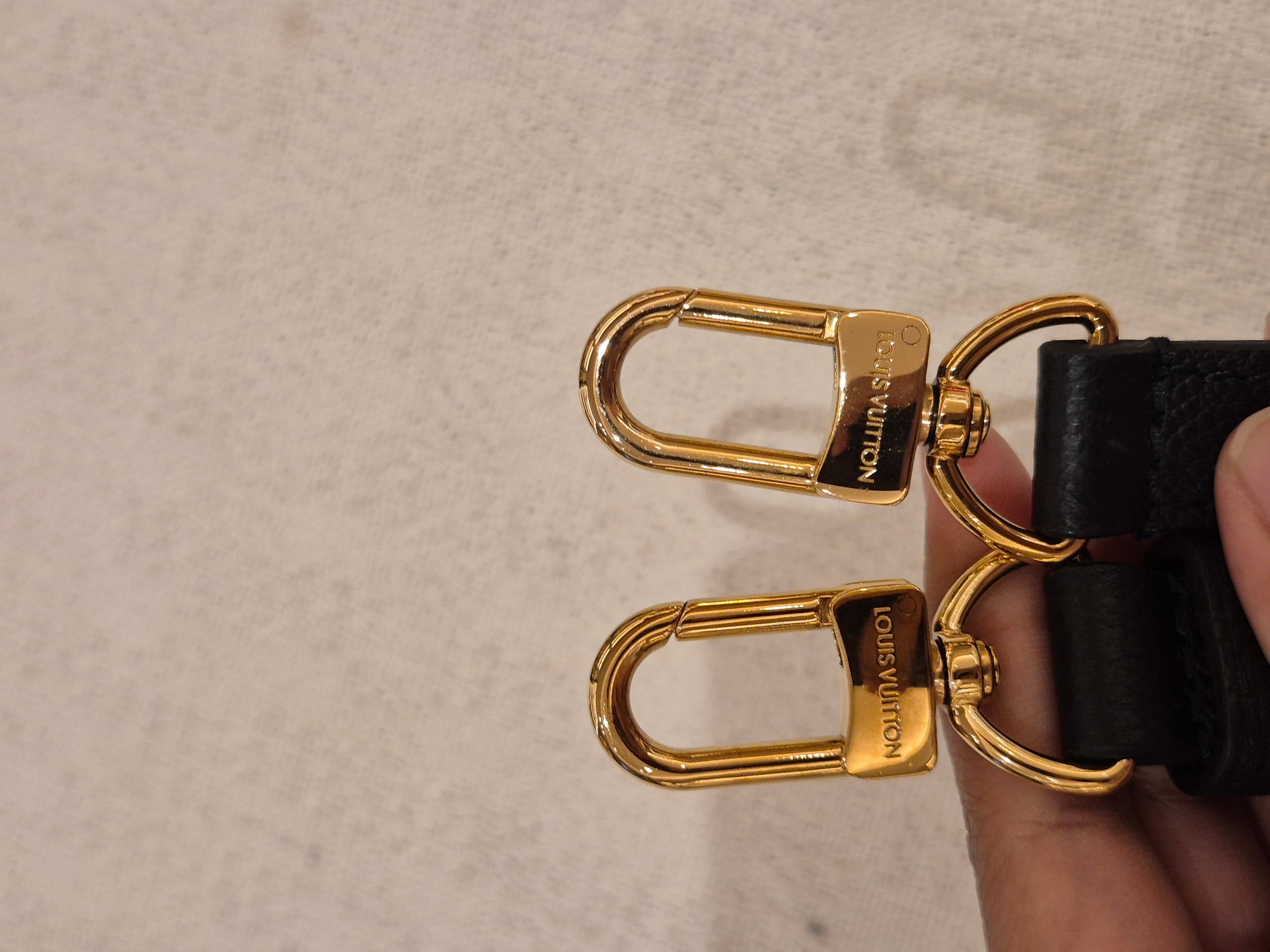 LV On The Go PM Bicolour Black Beige