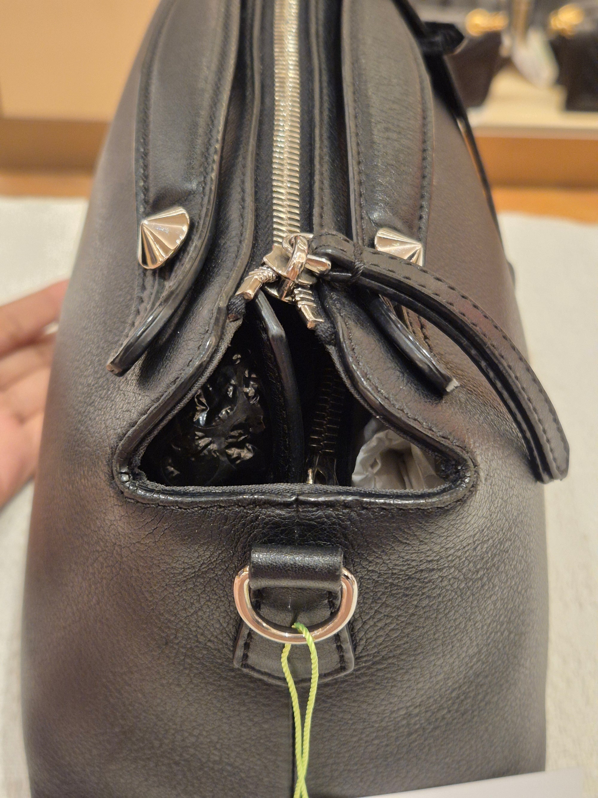 Fendi By The Way Medium Black