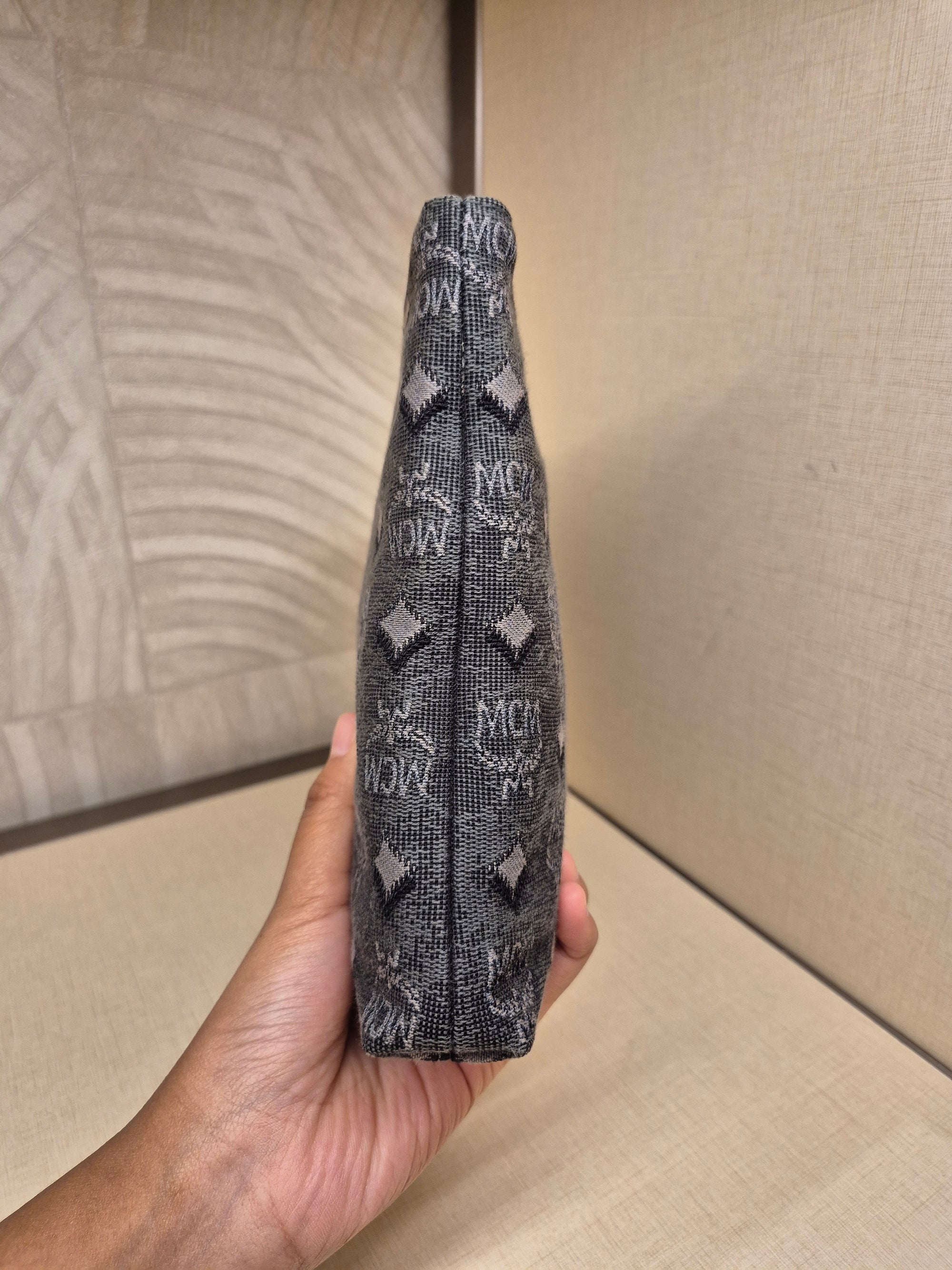 MCM Wrislet Clutch Jacquard Grey