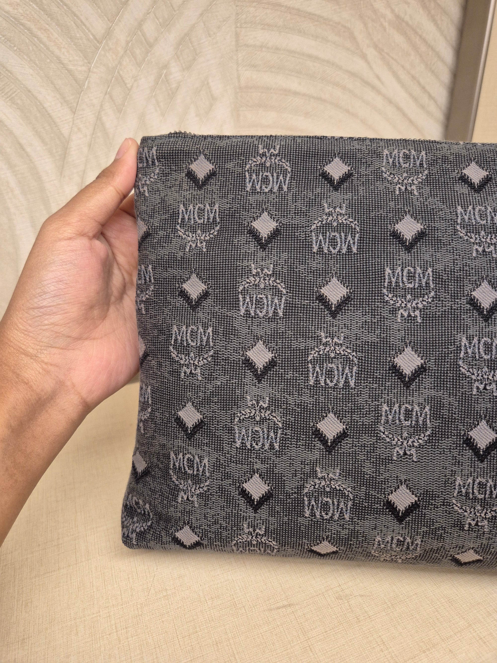 MCM Wrislet Clutch Jacquard Grey