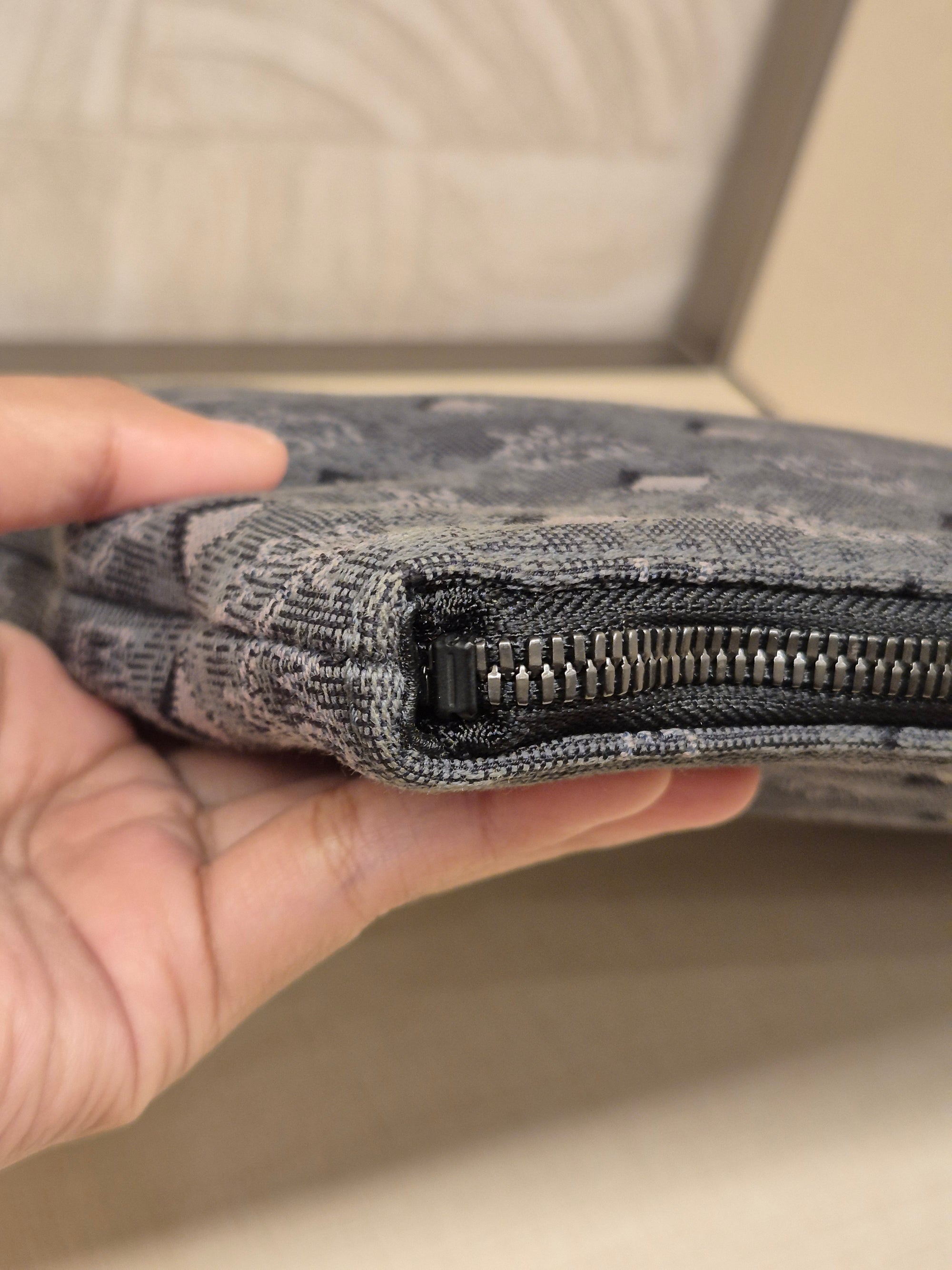 MCM Wrislet Clutch Jacquard Grey