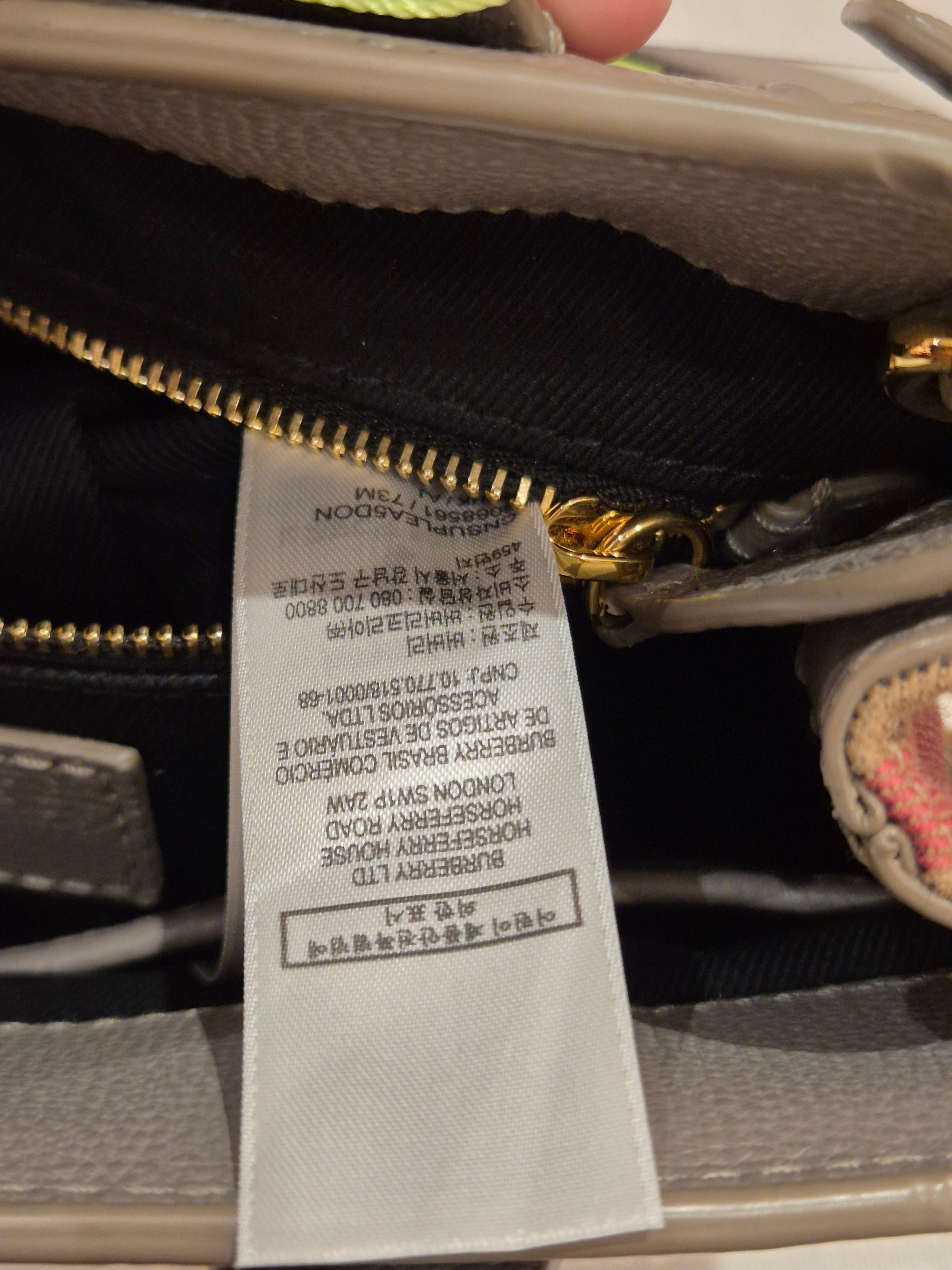 Burberry Banner Small Grey Check