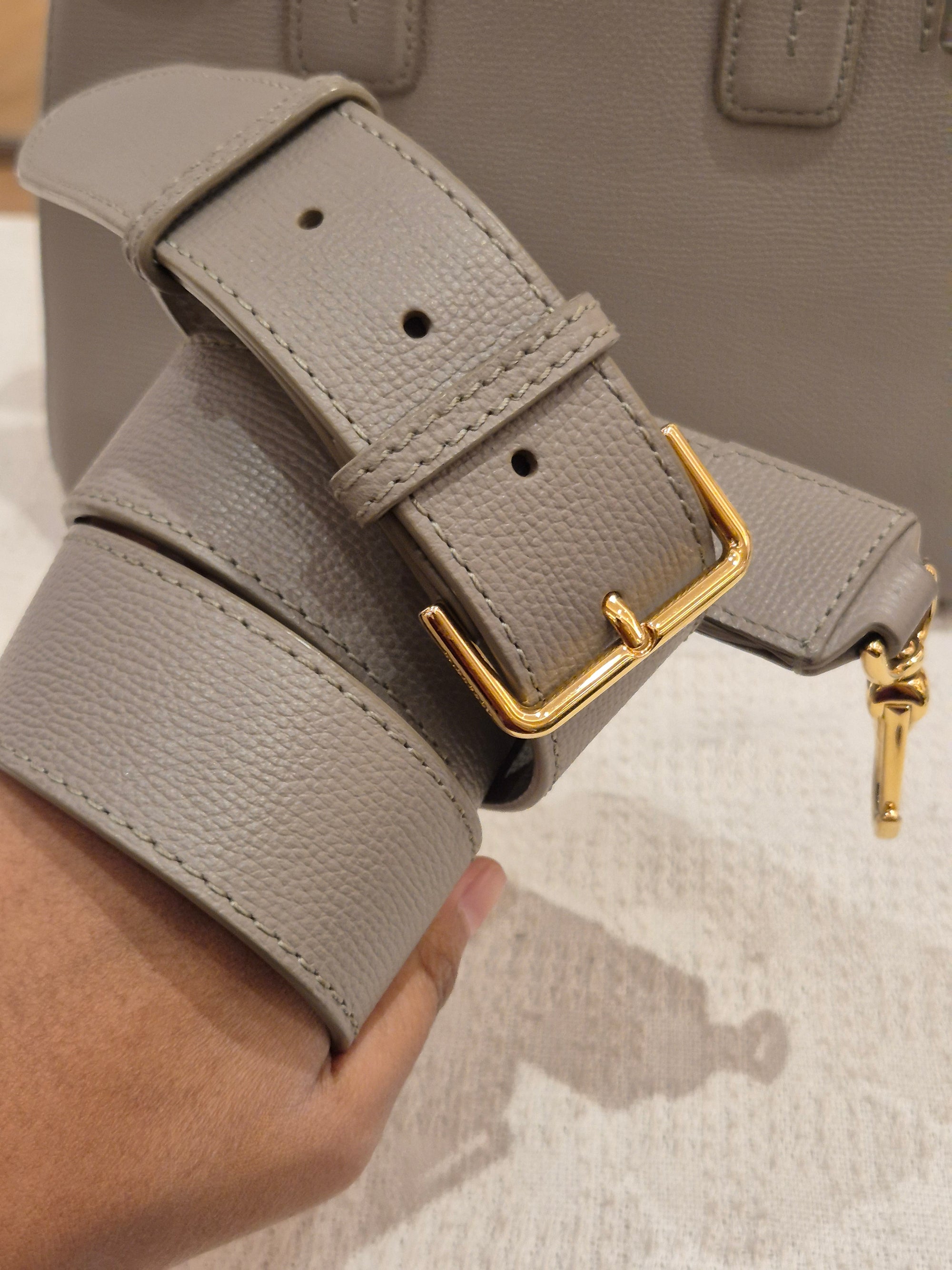 Burberry Banner Small Grey Check