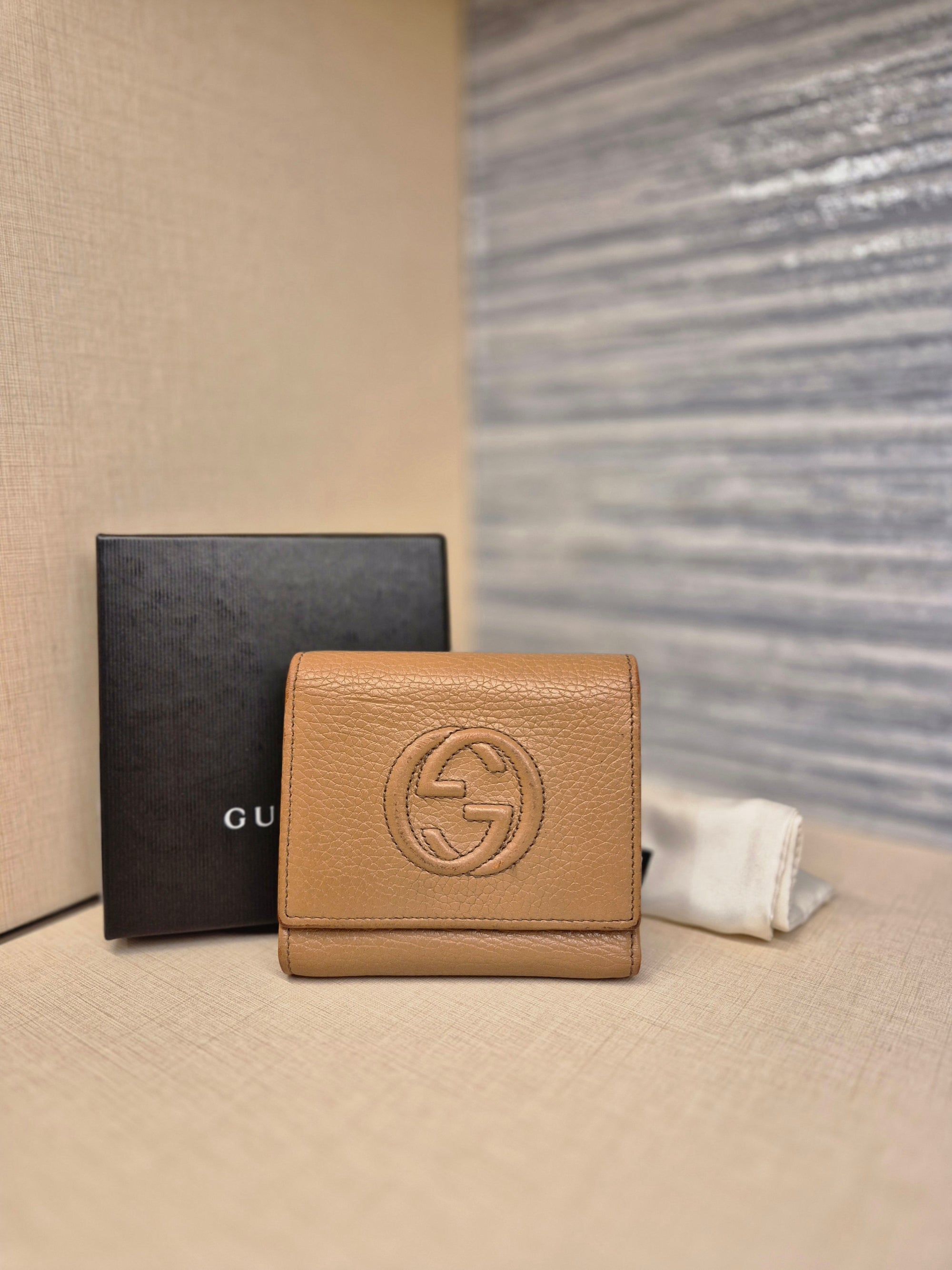Gucci Soho Trifold Wallet Beige